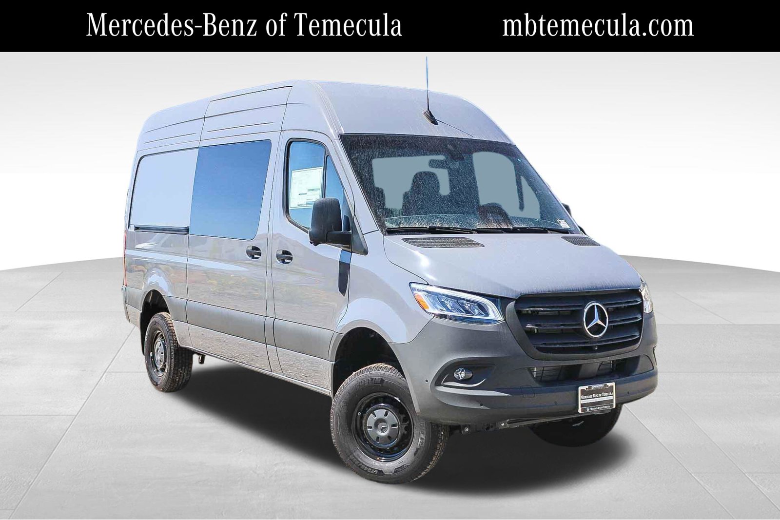 2026 Mercedes-Benz Sprinter 2500 Crew 144 WB