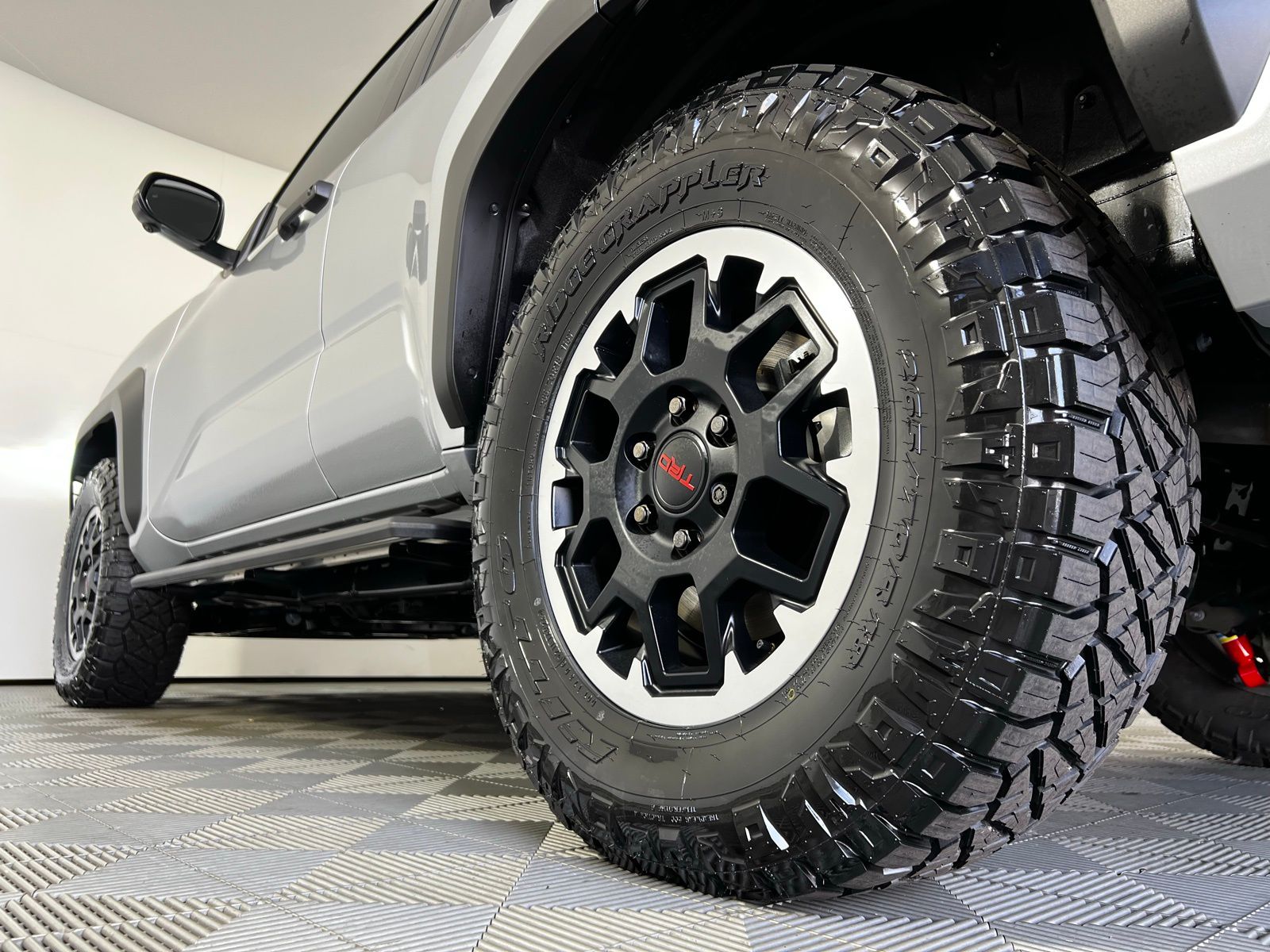 Thumbnail: 2025 Toyota 4Runner - 31