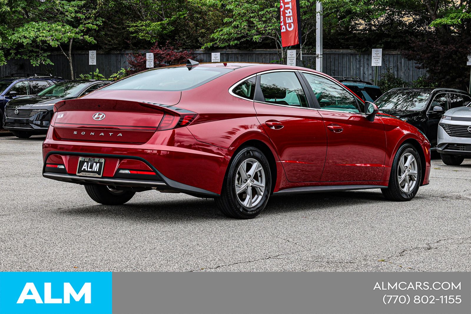 Used 2023 Red Hyundai SE image 7