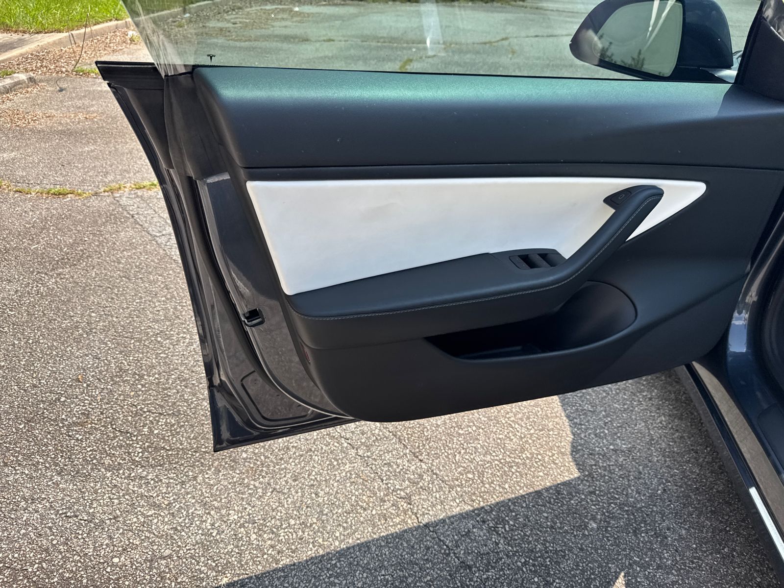 Used 2021 Gray Tesla Performance image 10