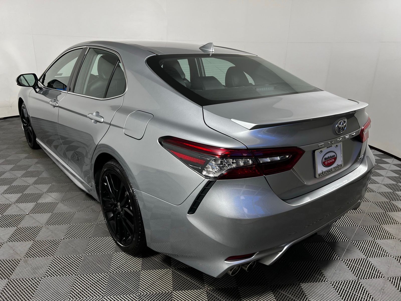 Thumbnail: 2023 Toyota Camry - 7