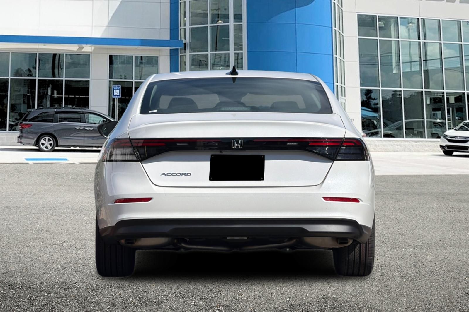 New 2026 Platinum White Pearl Honda SE image 5