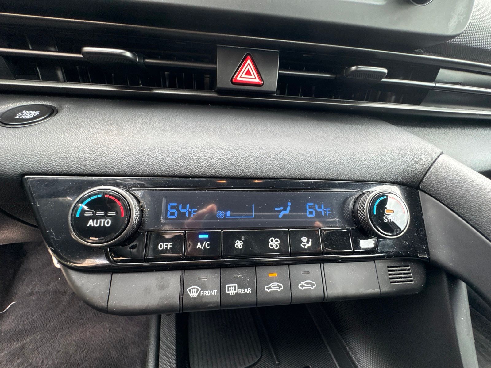 Used 2025 Black Hyundai SEL Sport image 20