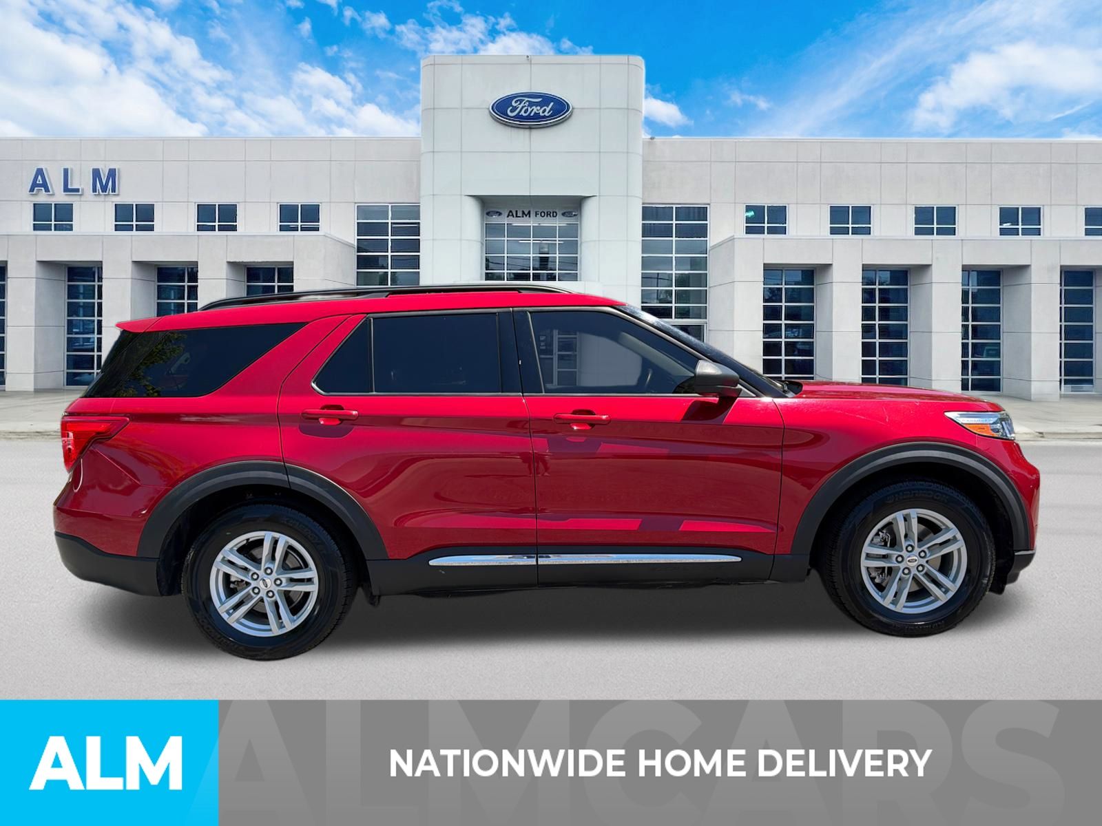 Used 2021 Red Ford XLT image 4