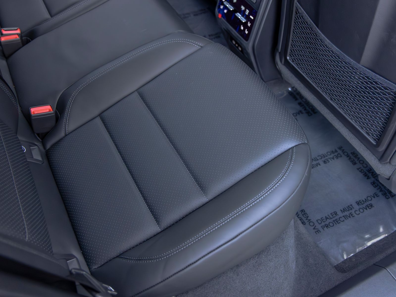 2025 Porsche Macan Base - Photo 48