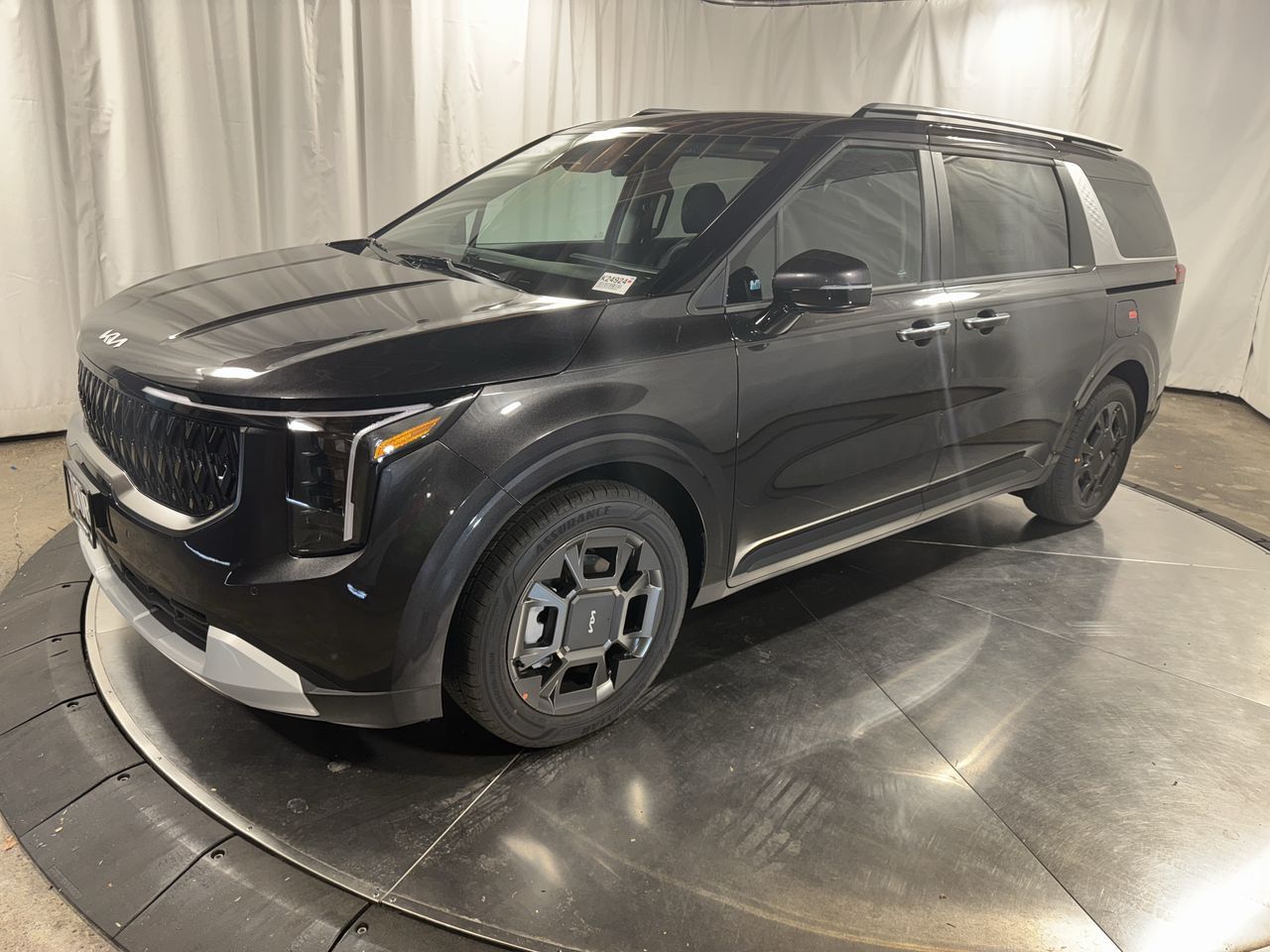 2026 Kia Carnival Hybrid EX