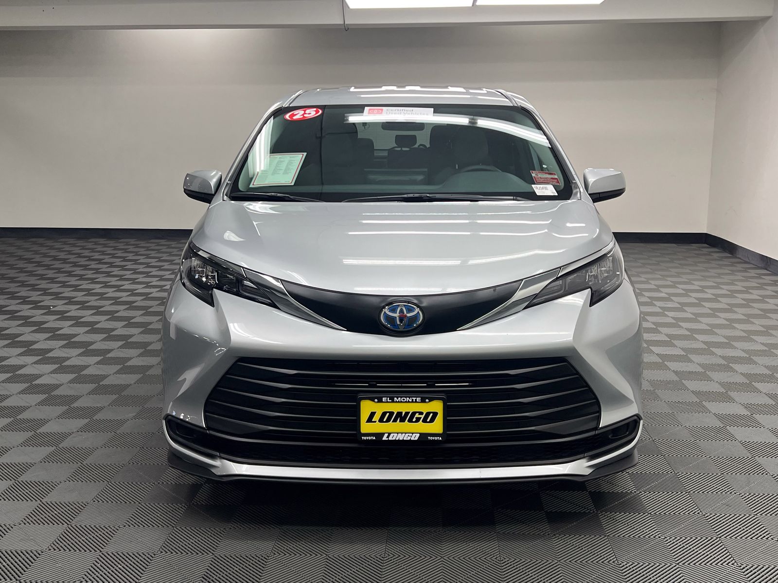 used 2025 Toyota Sienna car, priced at $40,388