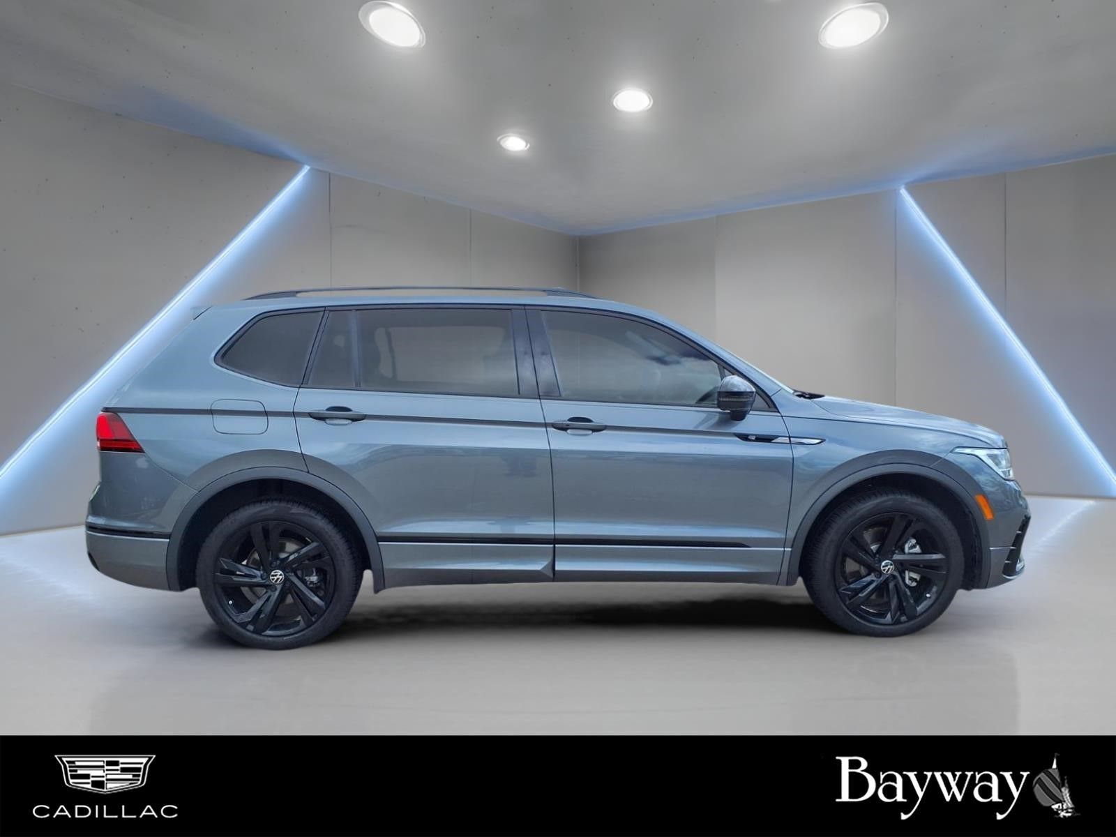 2024 Volkswagen Tiguan 2.0T SE R-Line Black - 5