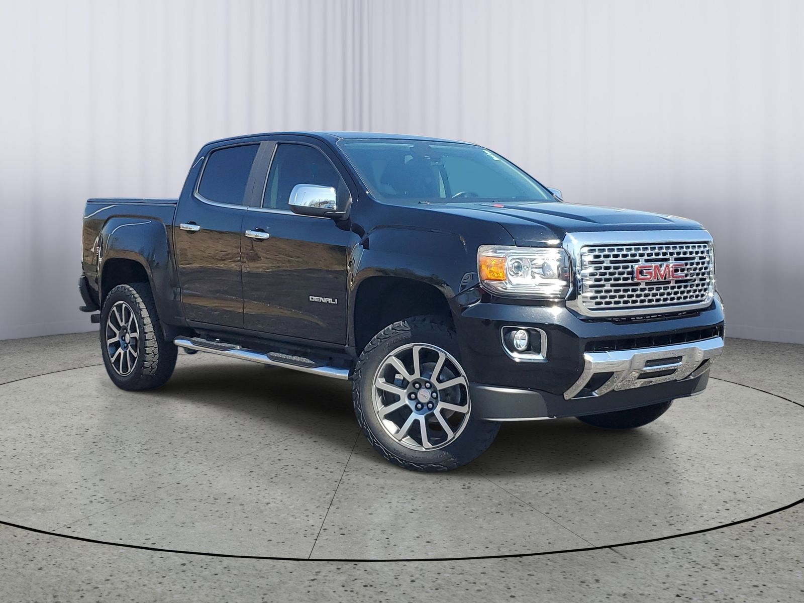 Onyx Black 2017 GMC Canyon Pickup Truck Four-Wheel Drive 6-Speed Automatic