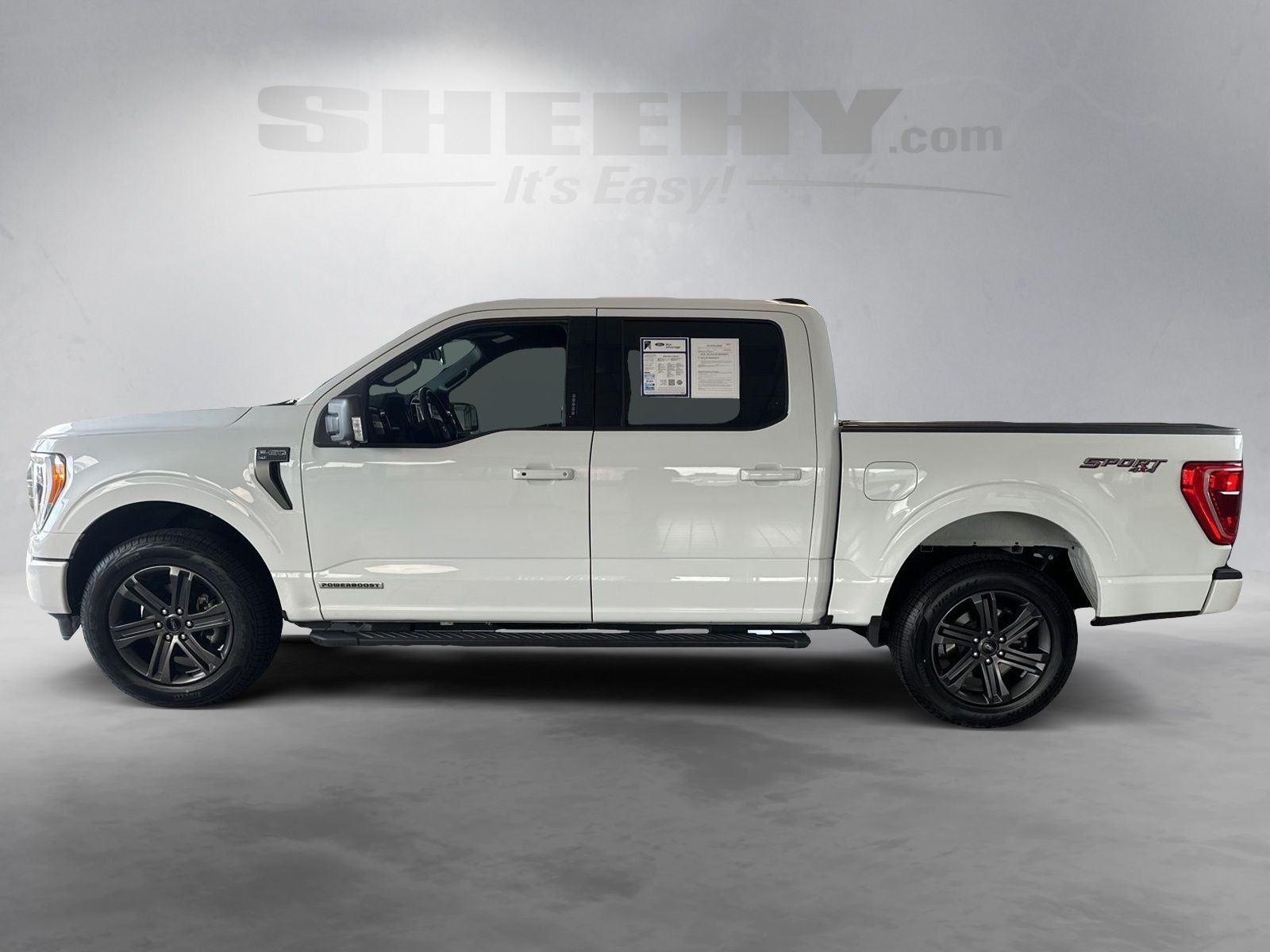Certified Used 2023 Oxford White Ford XLT image 11