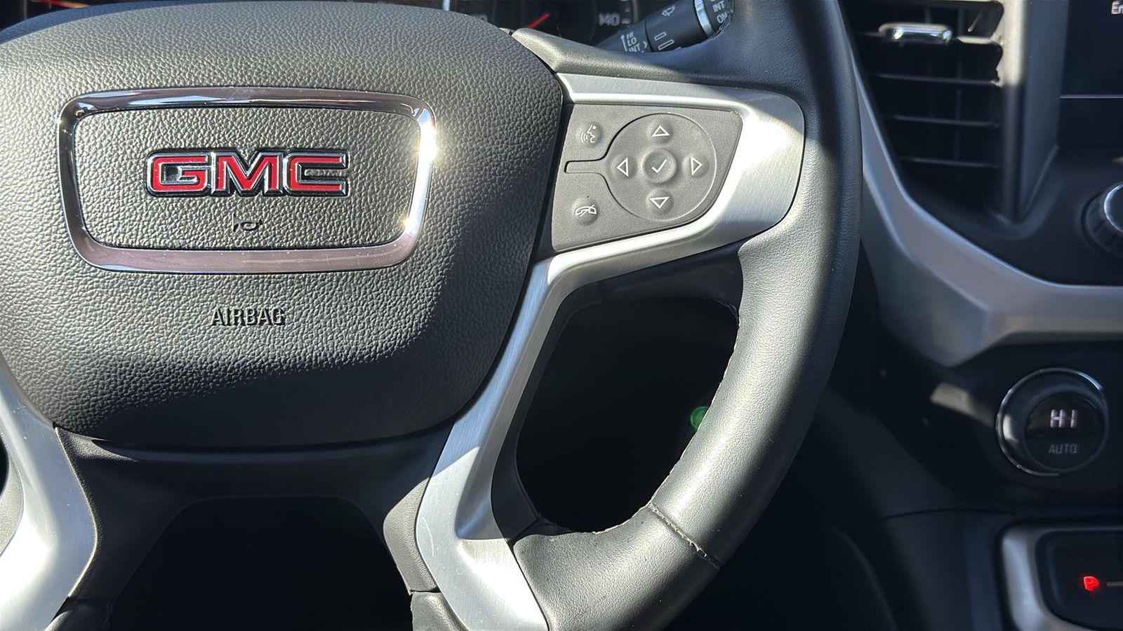 Used Car 2023 Gmc Acadia  Slt For Sale Under $25,000 In Austin, Texas