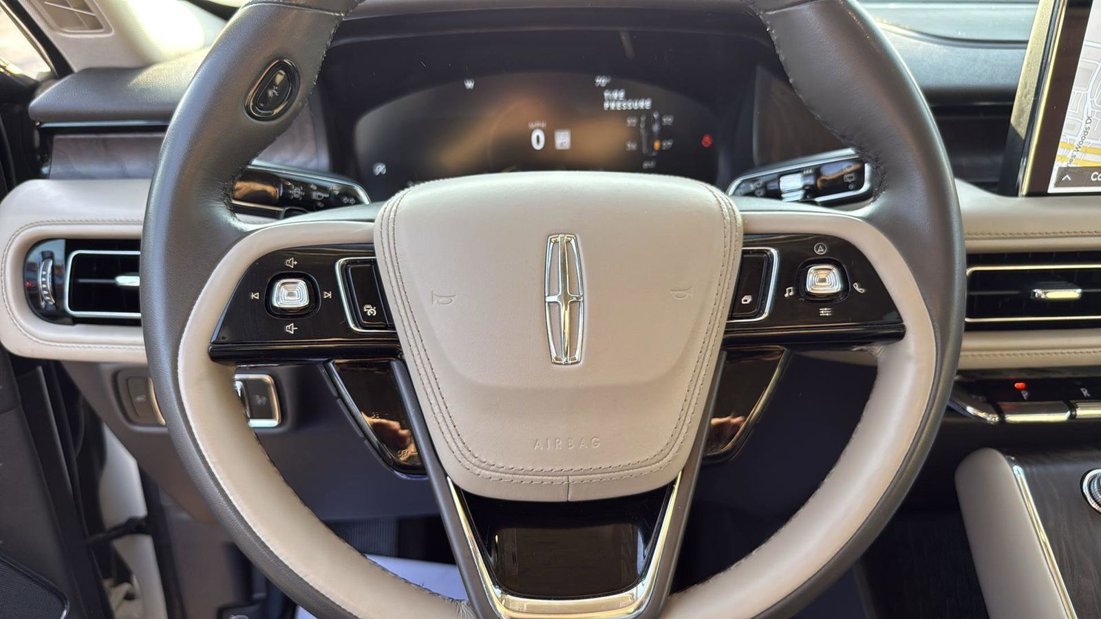 Used Car 2023 Lincoln Aviator  Reserve For Sale Under $50,000 In Austin, Texas