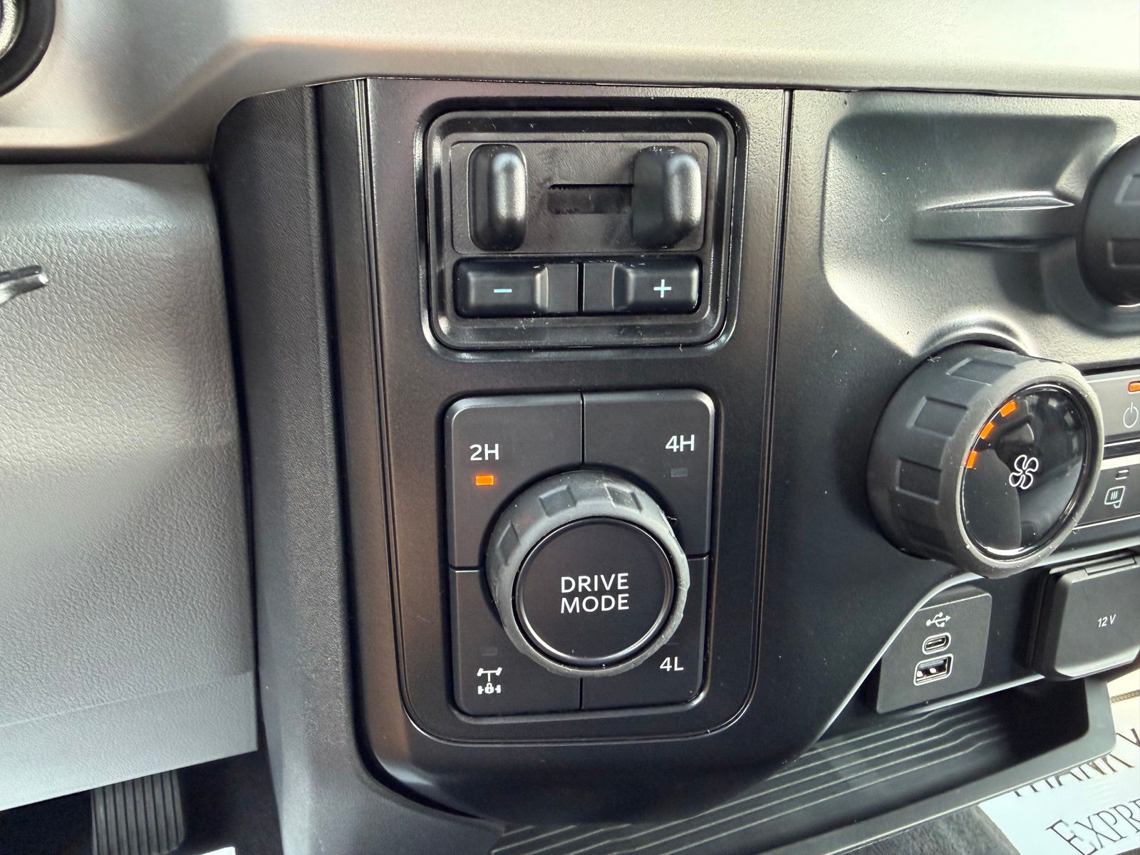2026 Ford F-250SD image 20