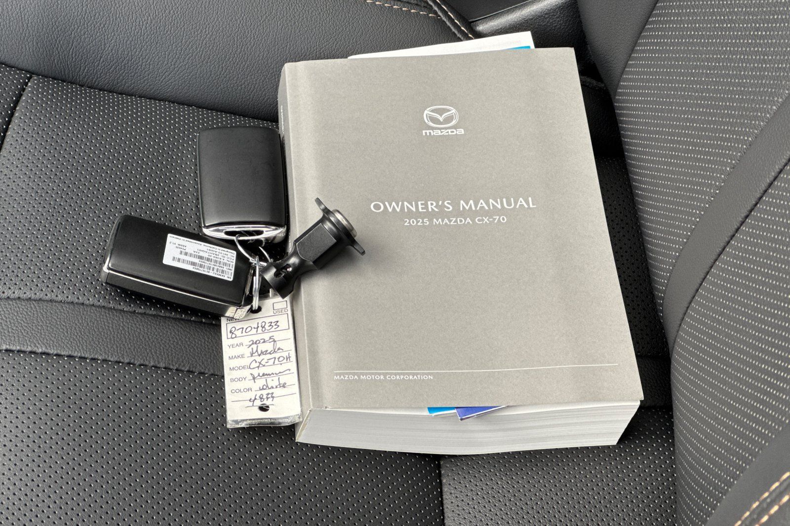 Used 2025 White Mazda Premium image 9