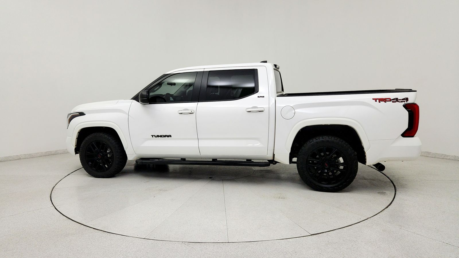 Used 2024 White Toyota SR5 image 4