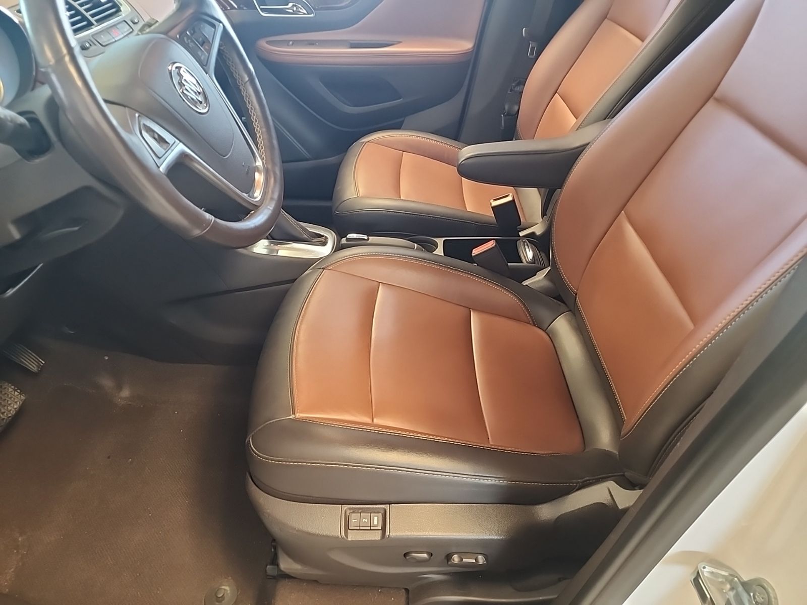 Used 2016 White Pearl Metallic Buick Premium image 9