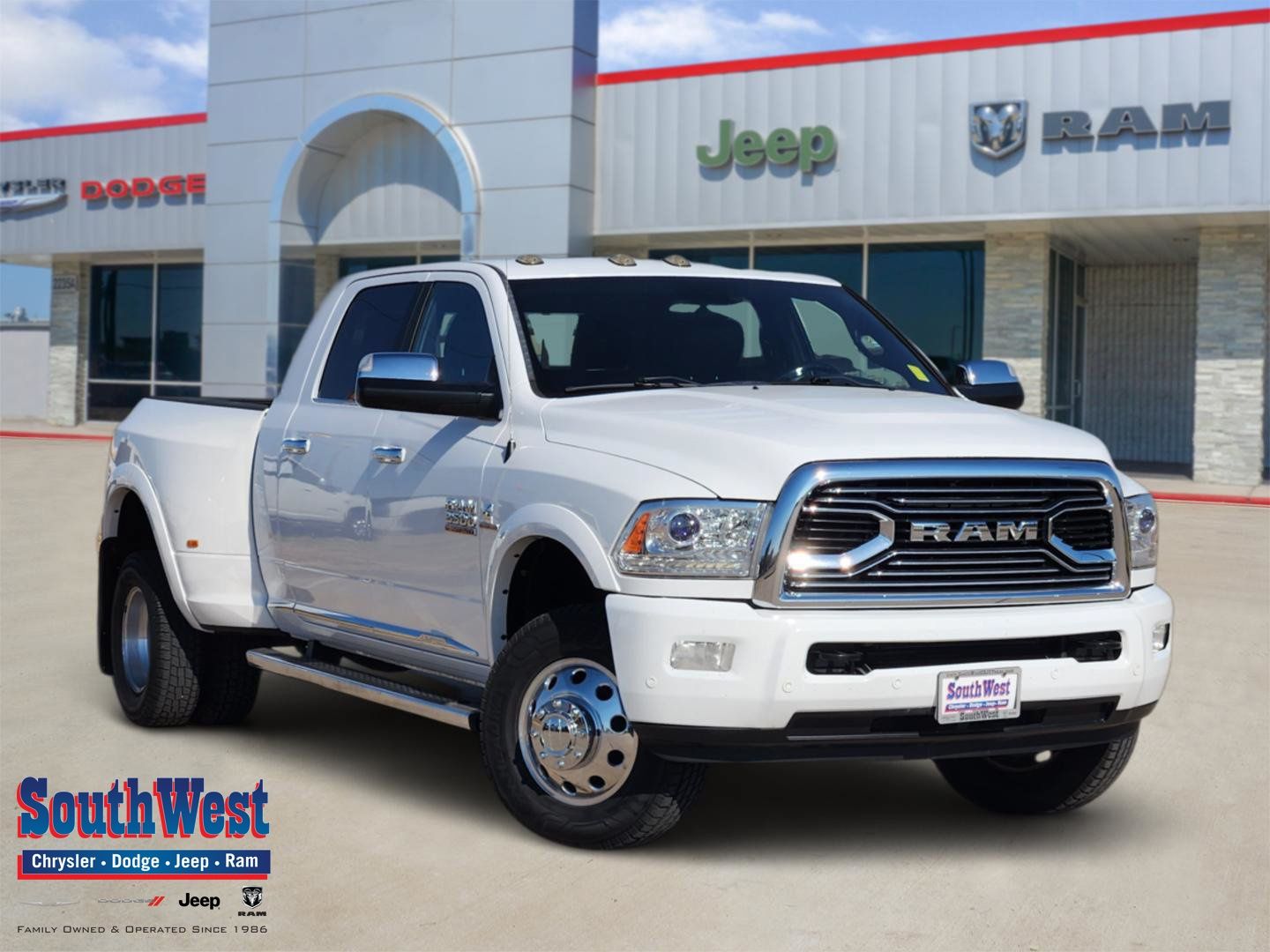 Bright White Clearcoat 2017 RAM 3500 Pickup Truck Four-Wheel Drive 6-Speed Automatic
