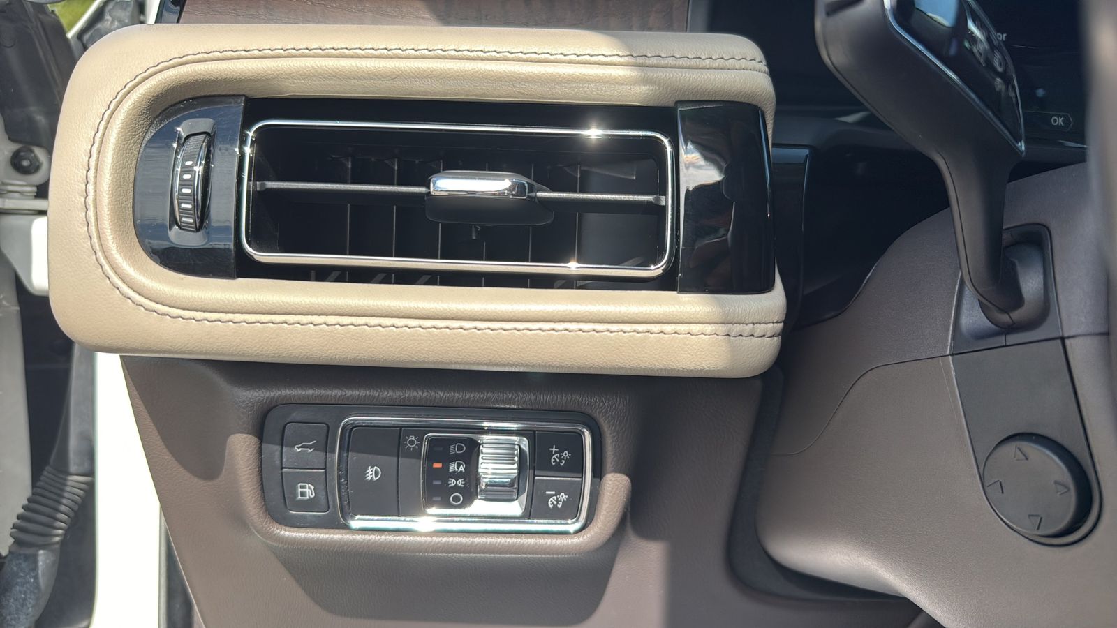 Used Car 2020 Lincoln Aviator  Grand Touring For Sale Under $35,000 In Austin, Texas