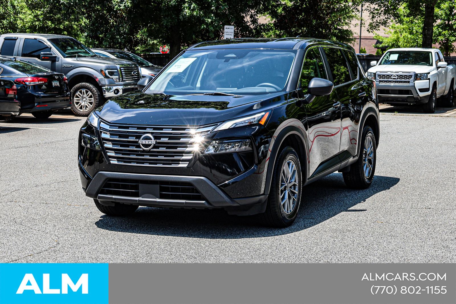 Used 2024 Black Nissan S image 3