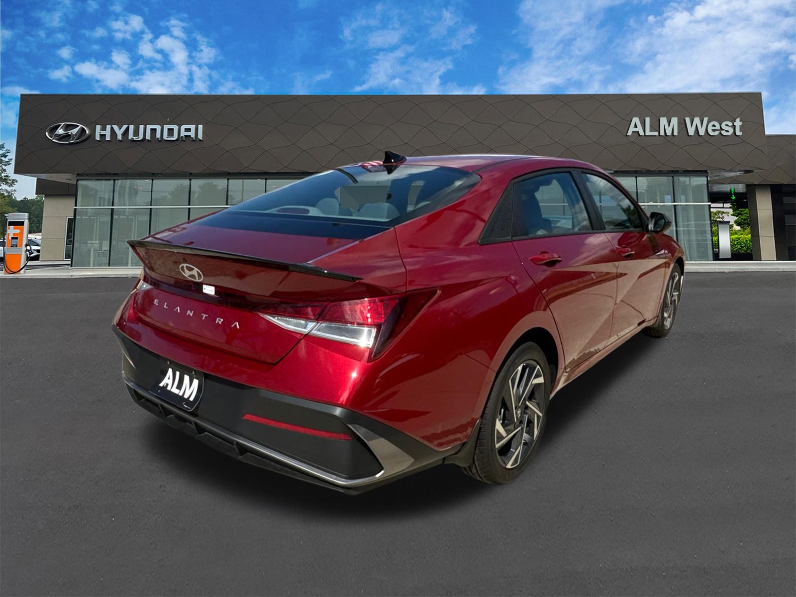 Used 2025 Red Hyundai SEL Sport image 5