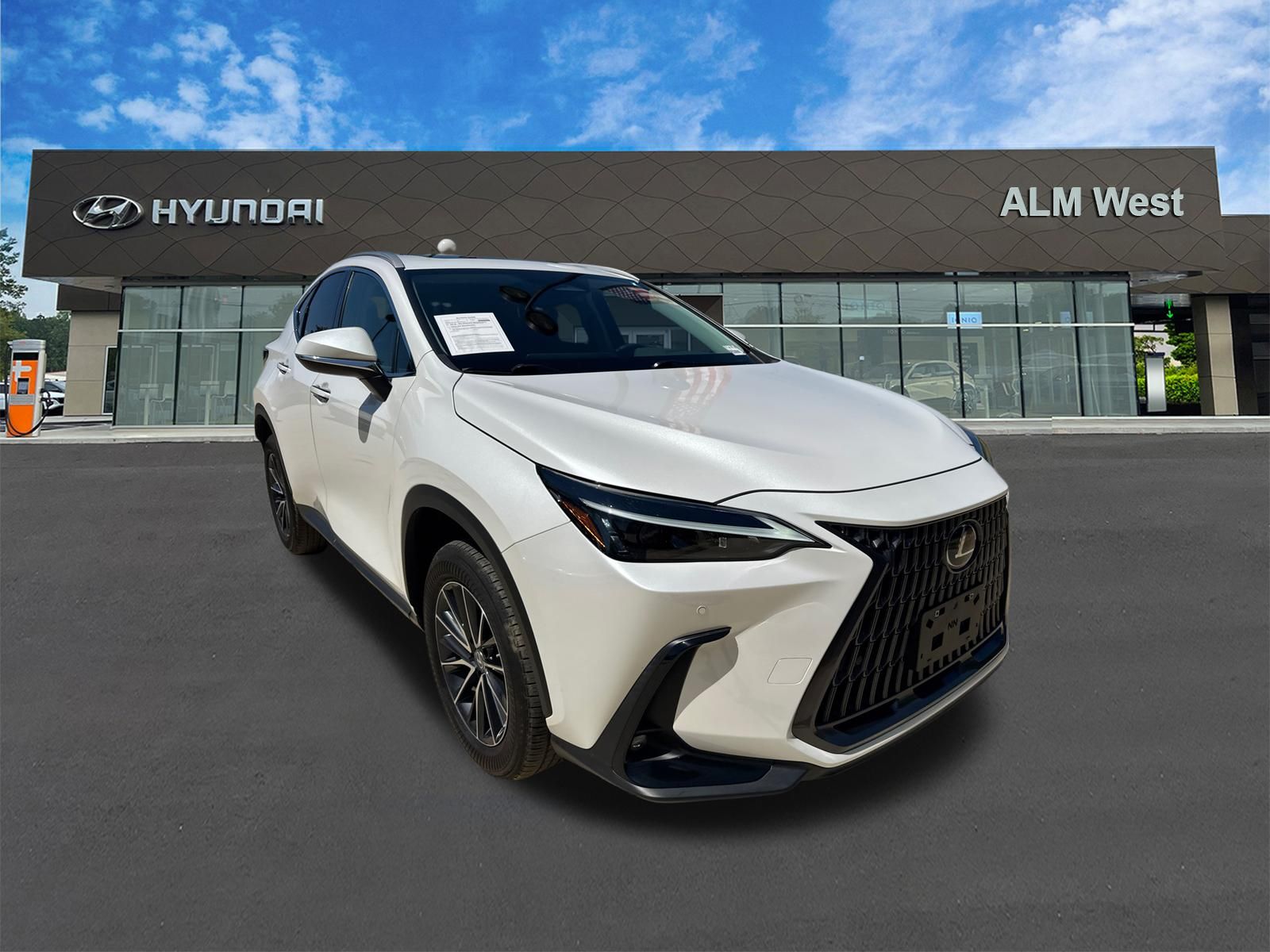 Used 2024 White Lexus 350 Premium image 3