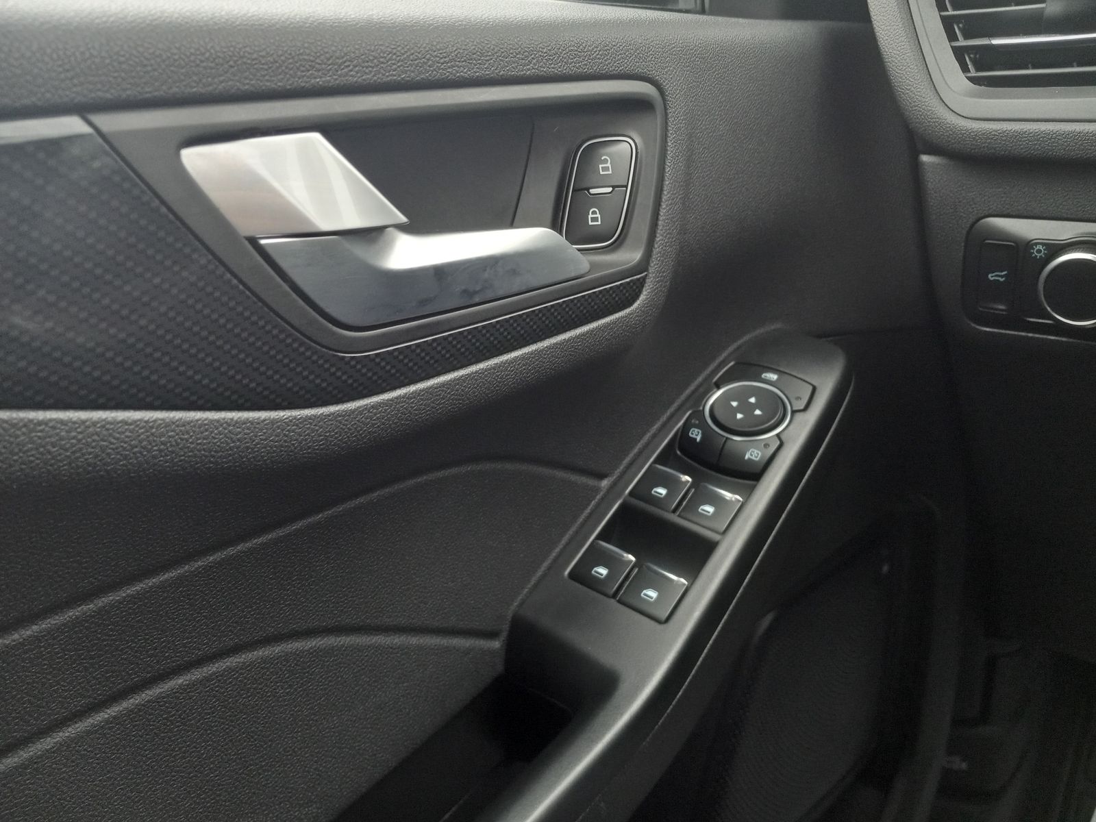 2024 Ford Escape image 27