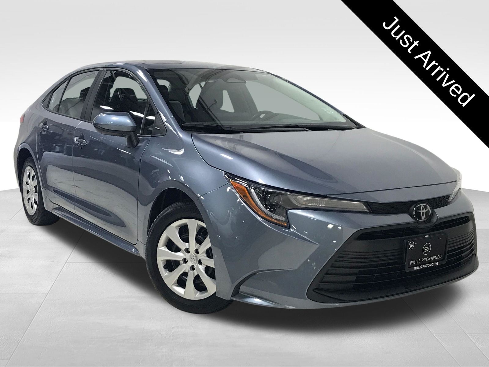  2024 Toyota Corolla LE FWD   