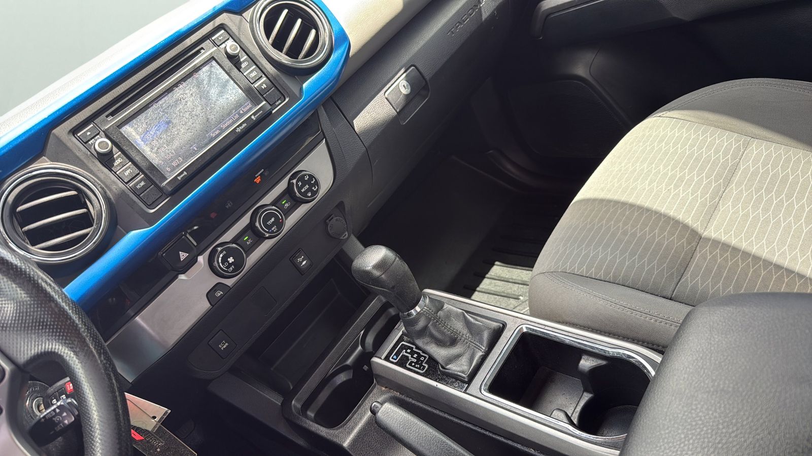 Used Car 2016 Toyota Tacoma  Sr5 For Sale Under $25,000 In Austin, Texas