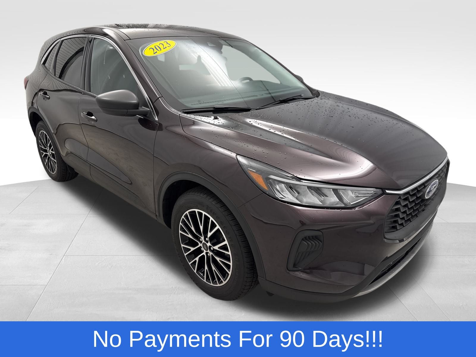 Cinnabar Red 2023 Ford Escape Hybrid Active AWD SUV / Crossover All-Wheel Drive Continuously Variable Transmission