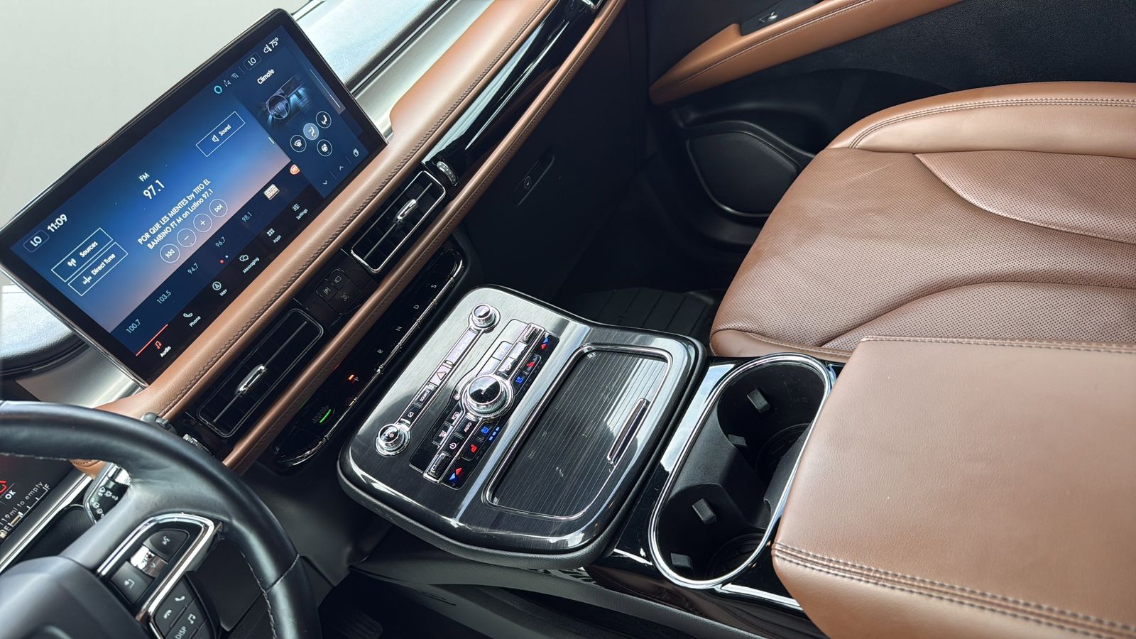 Used Car 2023 Lincoln Nautilus  Reserve For Sale Under $40,000 In Austin, Texas