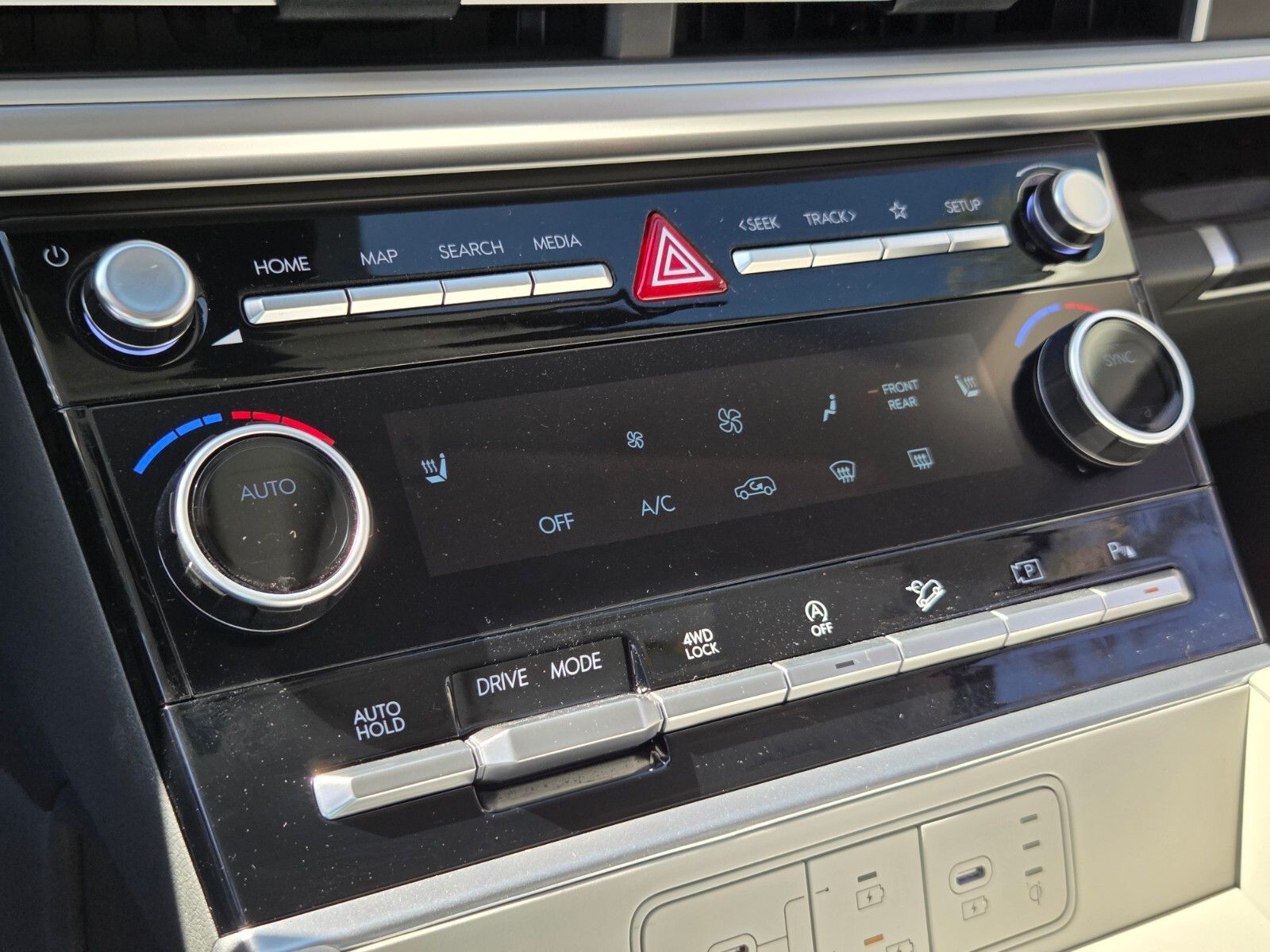2026 Hyundai Santa Fe SEL - Photo 19