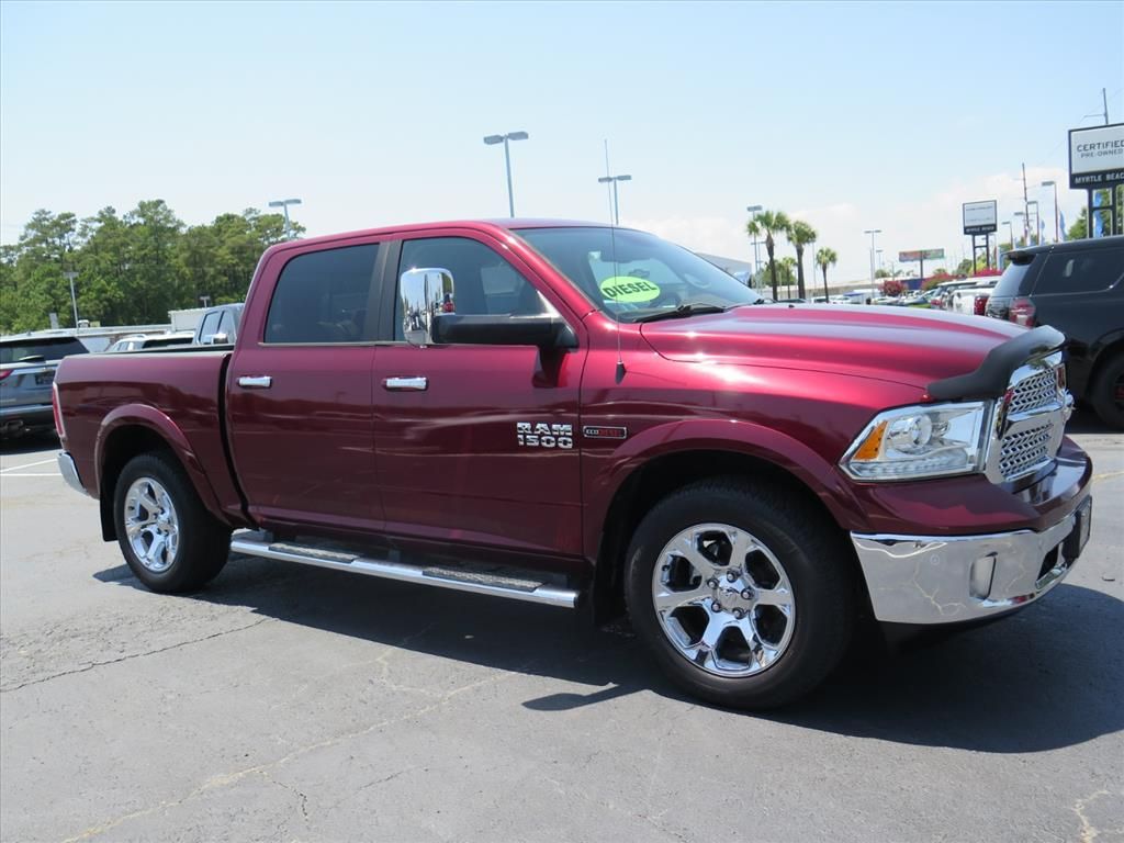 Delmonico Red Pearlcoat 2017 RAM 1500 Pickup Truck Four-Wheel Drive 8-Speed Automatic