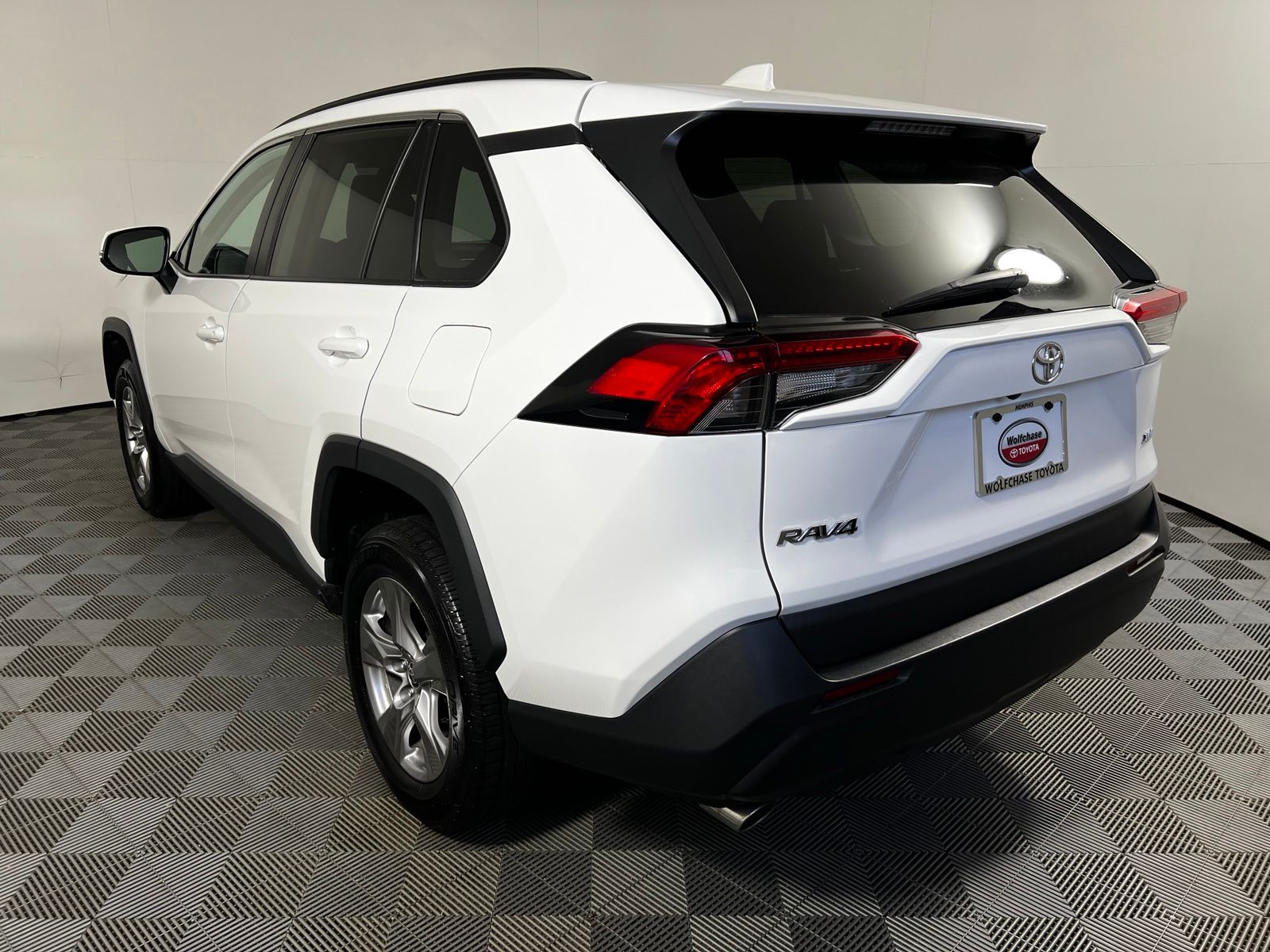 Thumbnail: 2024 Toyota RAV4 - 7
