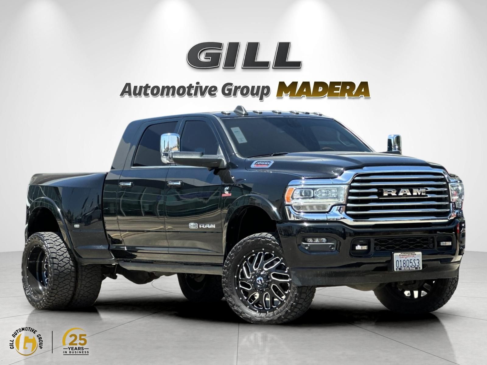 Diamond Black Crystal Pearlcoat 2021 RAM 3500 Pickup Truck Four-Wheel Drive 6-Speed Automatic
