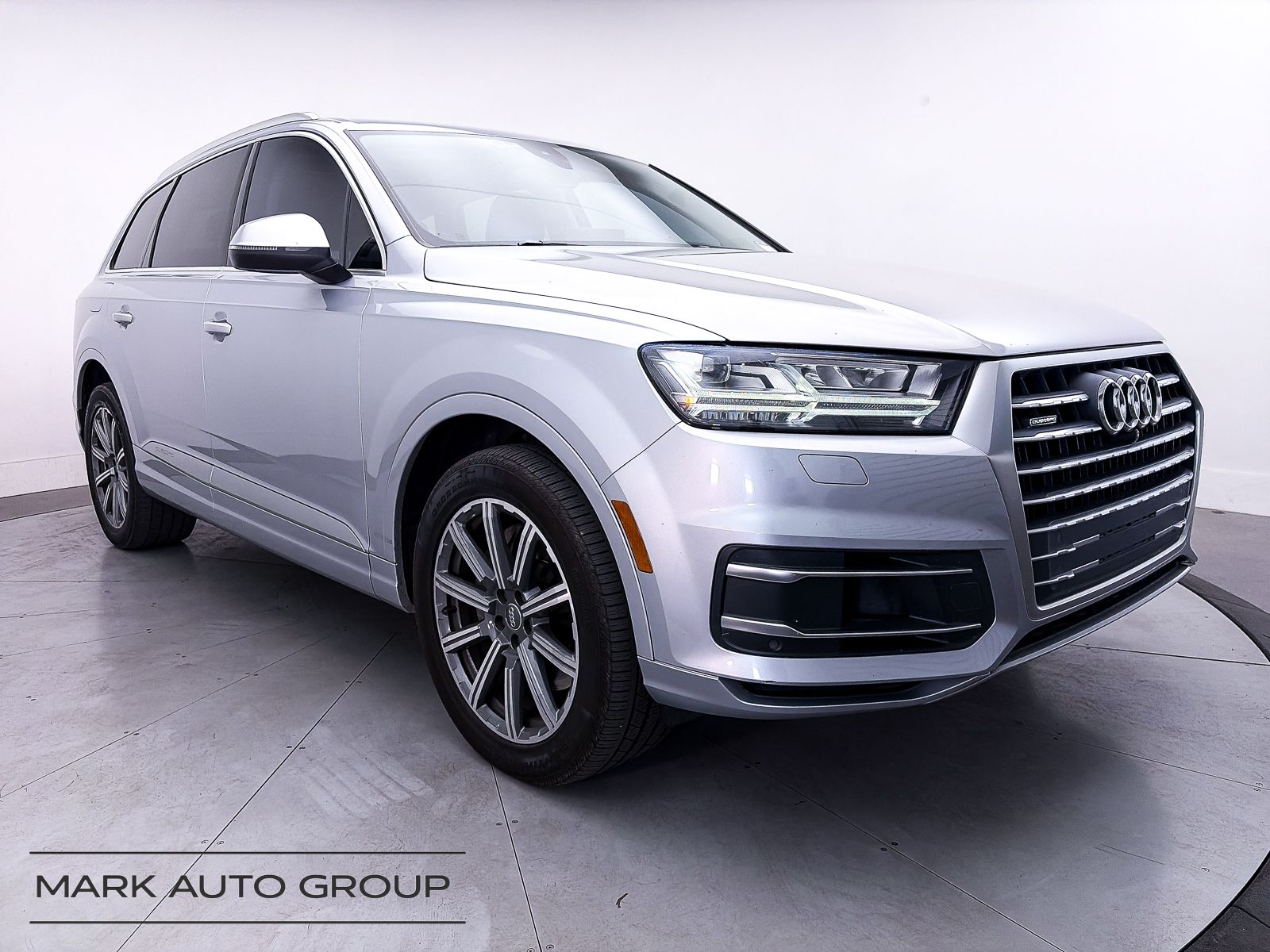 2019 Audi Q7 55 Premium Plus