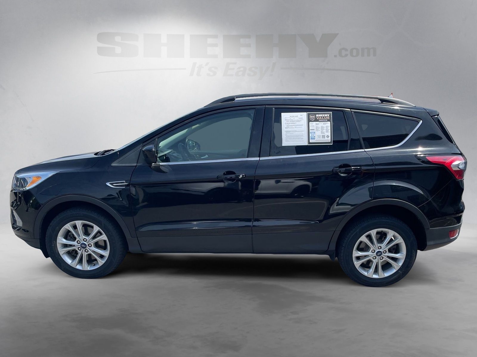 Certified Used 2018 Shadow Black Ford SE image 7