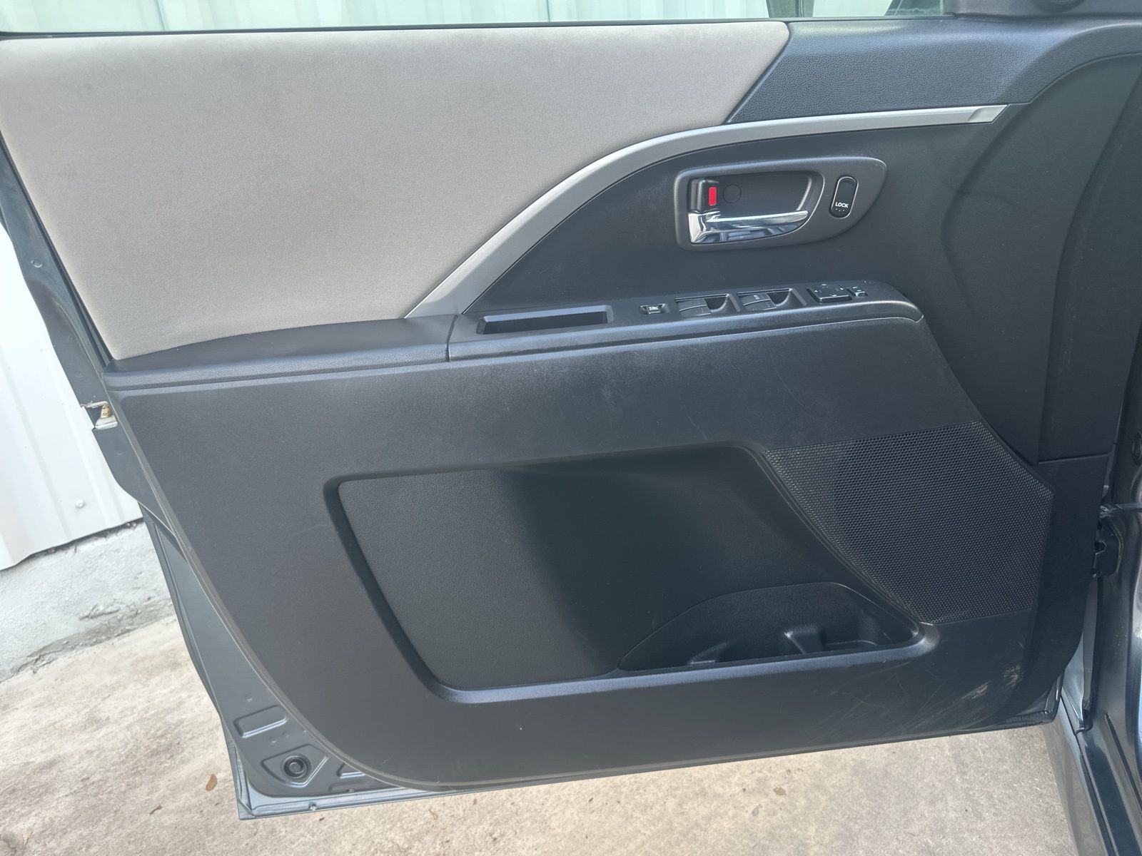 Used Car 2012 Mazda Mazda5  Grand Touring For Sale Under $10,000 In Austin, Texas