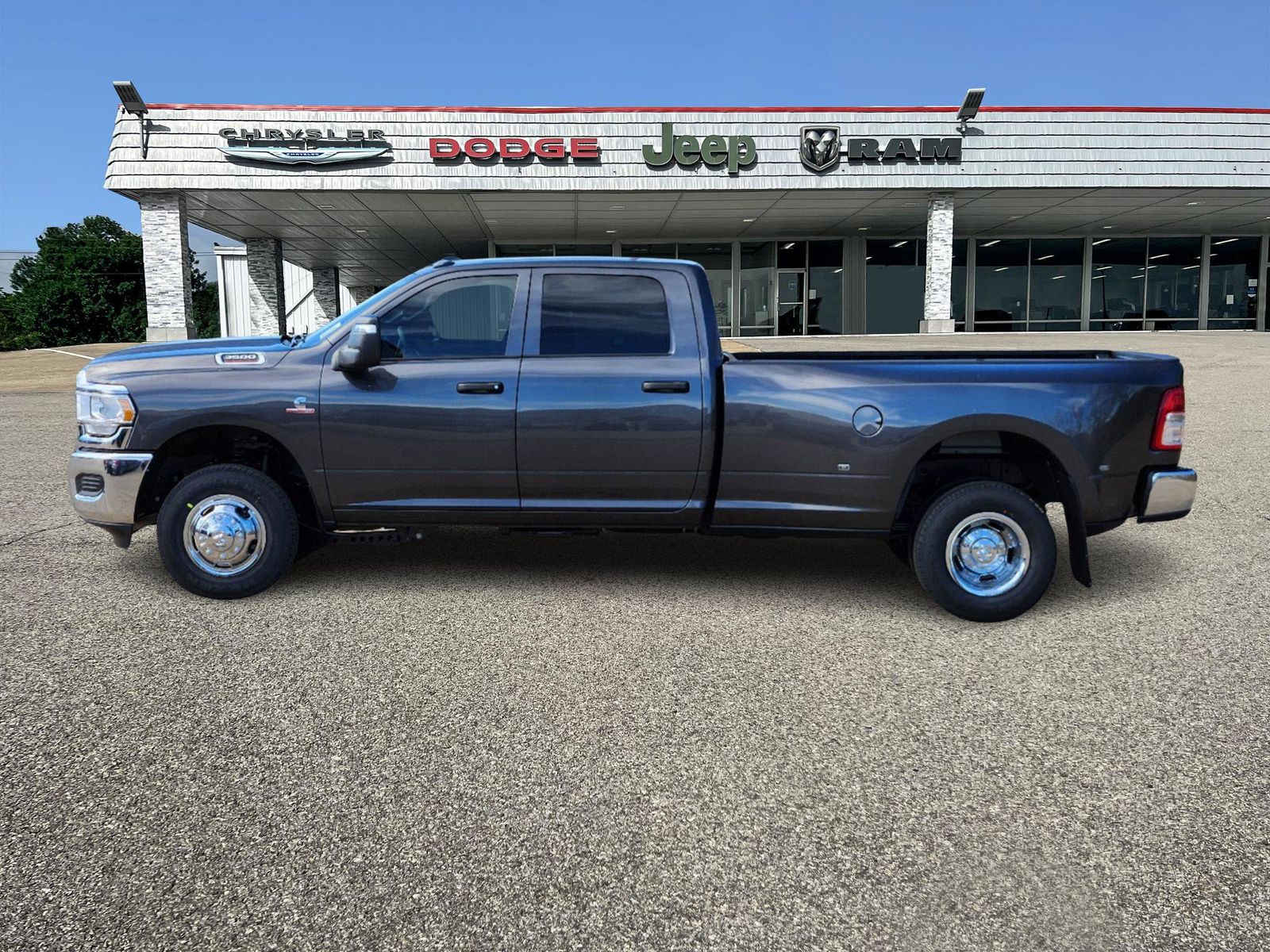 2024 Ram 3500 Tradesman 3