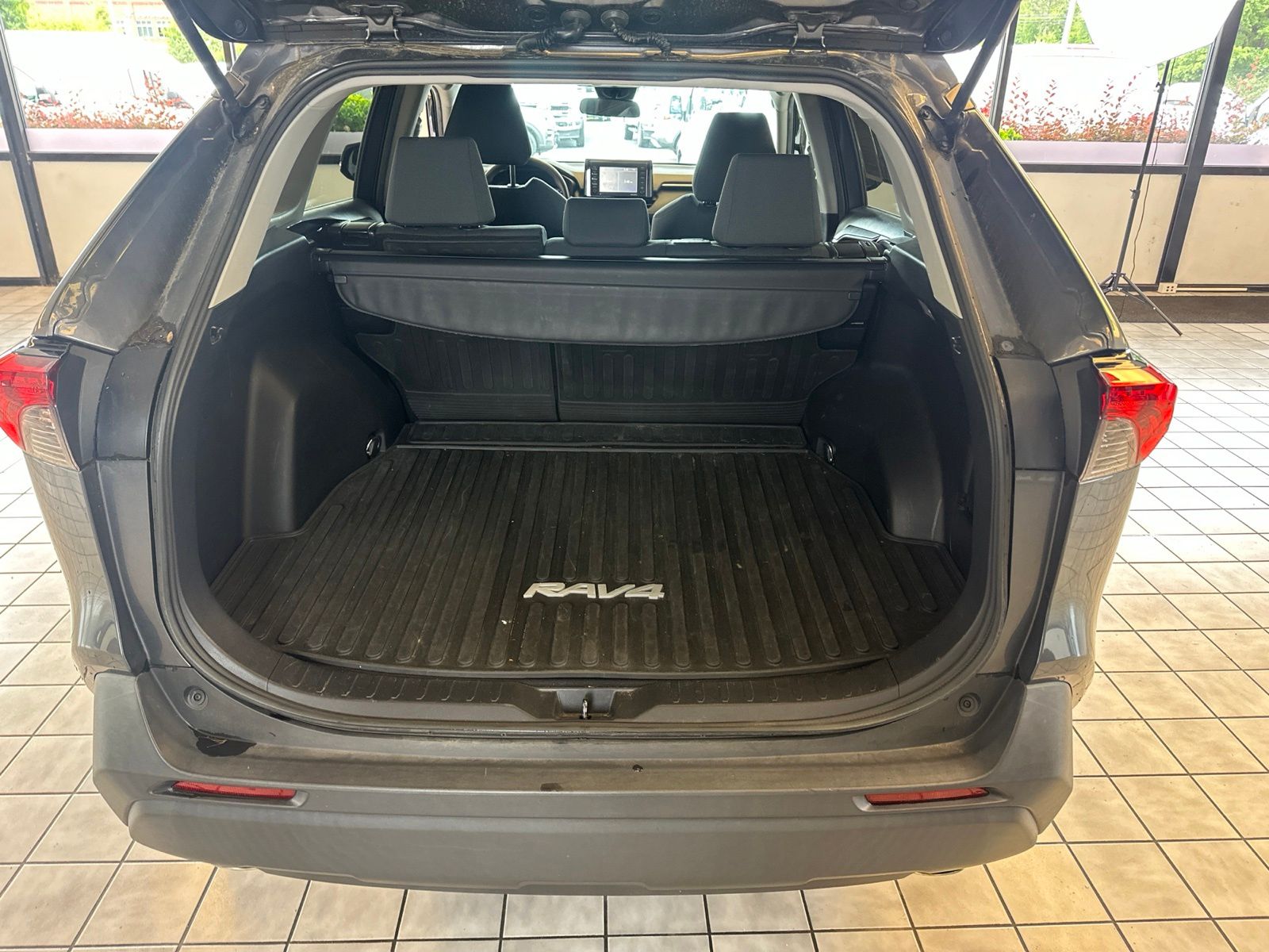 Used 2020 Magnetic Gray Metallic Toyota XLE image 23