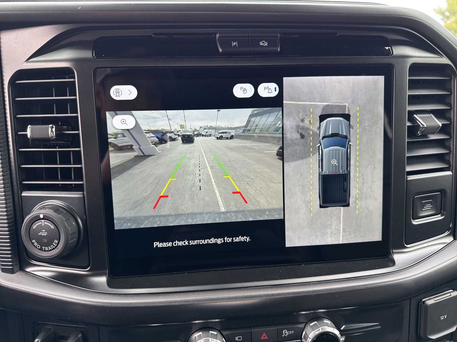 View vehicle photo 7