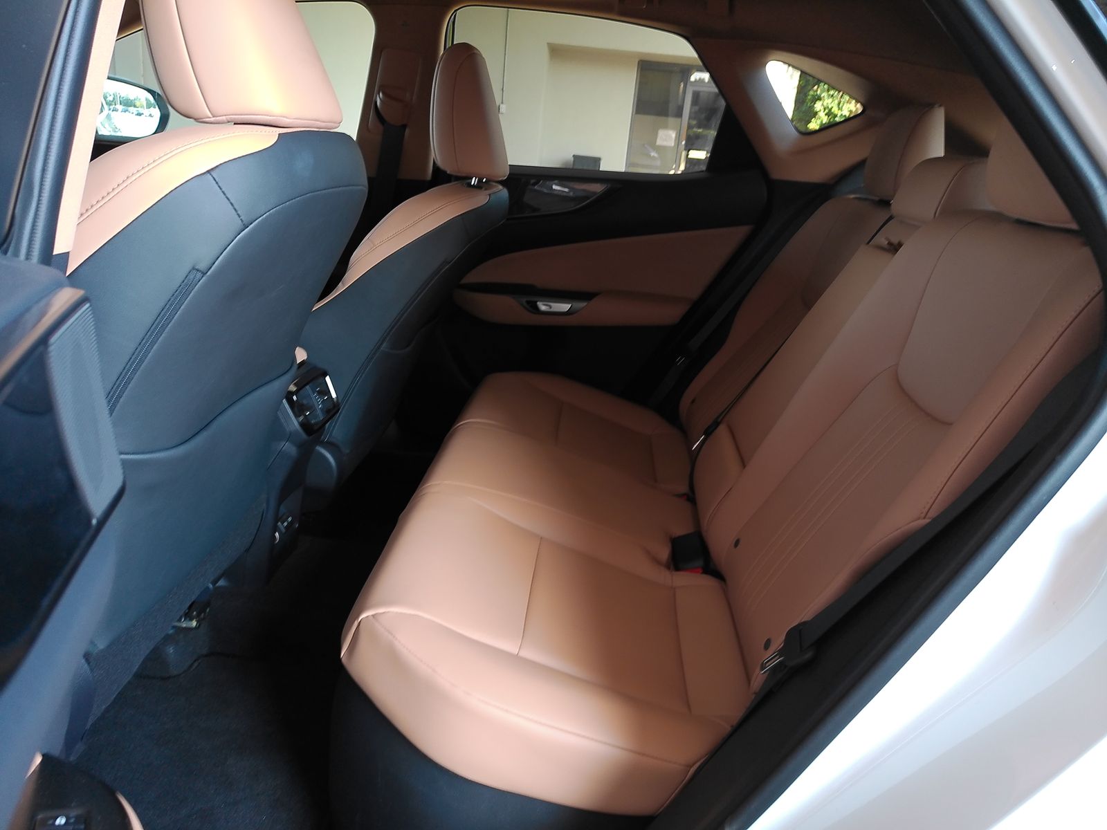 Used 2026 White Lexus 350h Premium image 6
