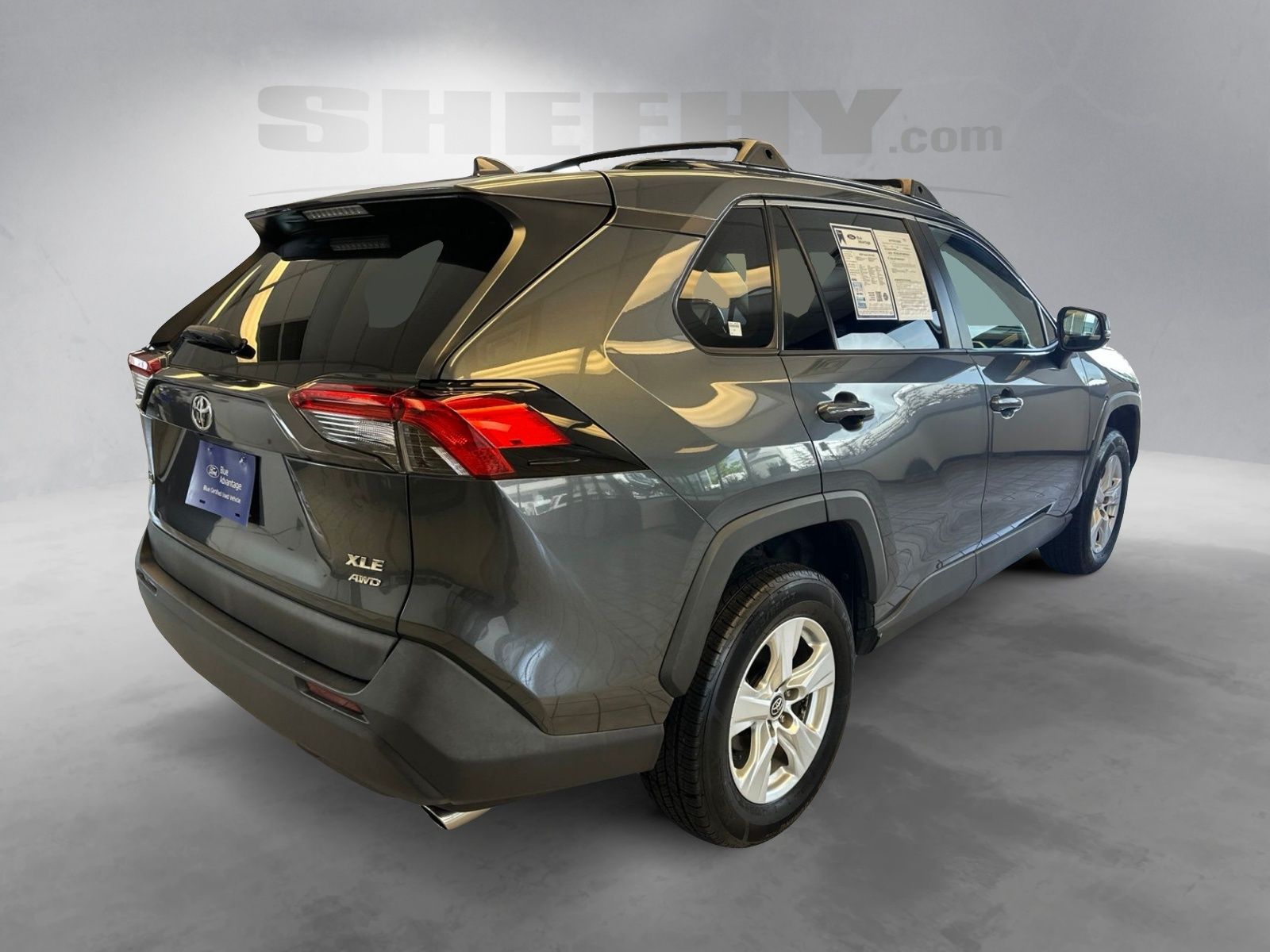 Used 2020 Magnetic Gray Metallic Toyota XLE image 12