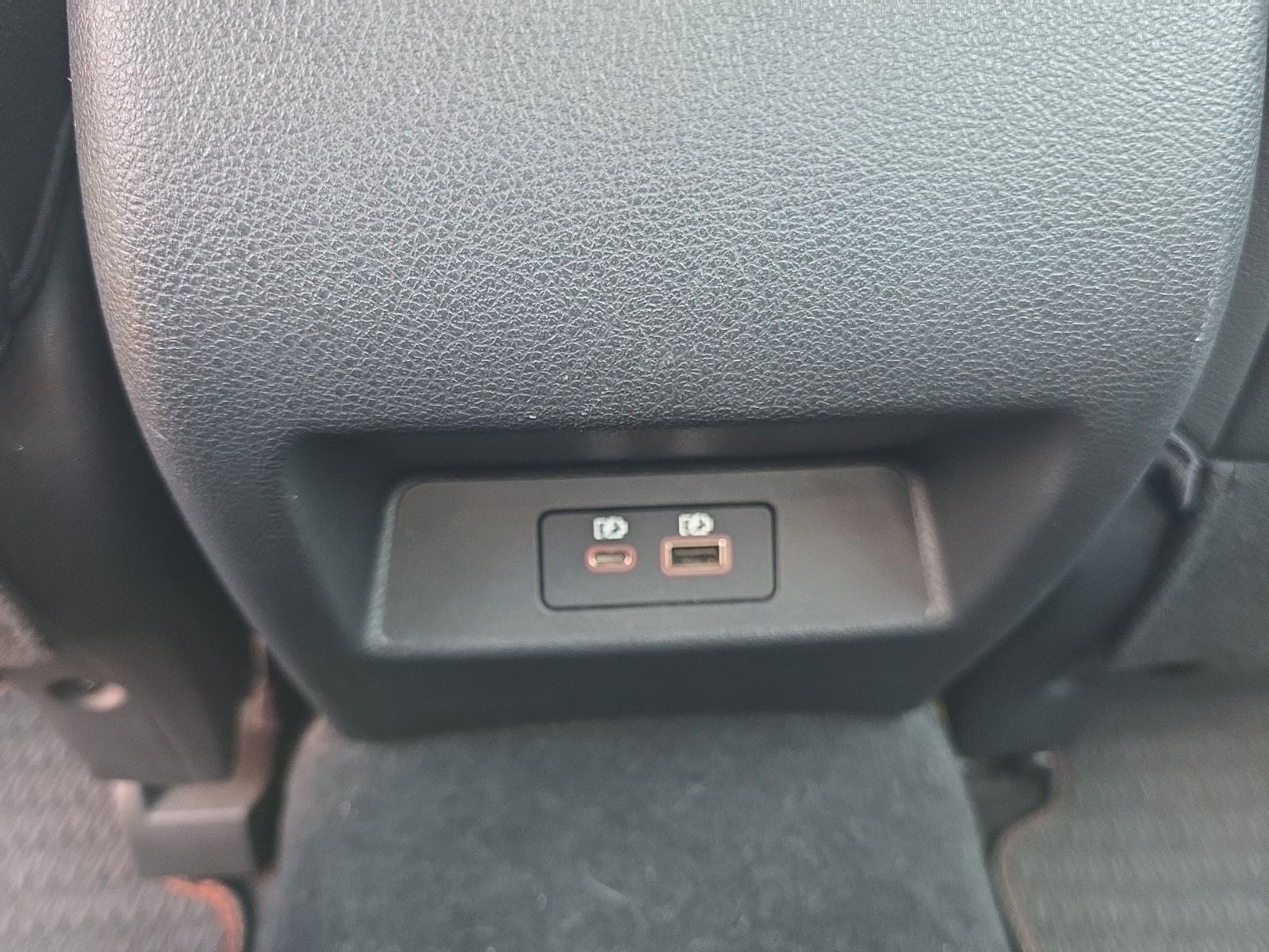 Used 2020 Black Nissan 2.5 SR image 24