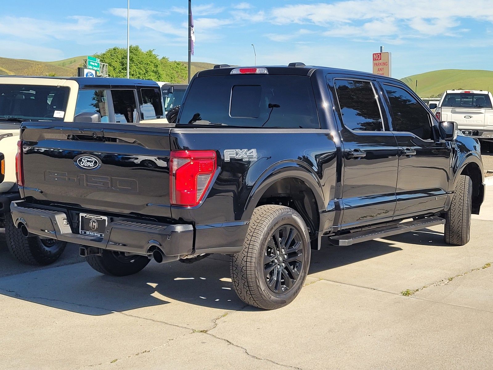 Used 2025 Black Ford XLT image 4