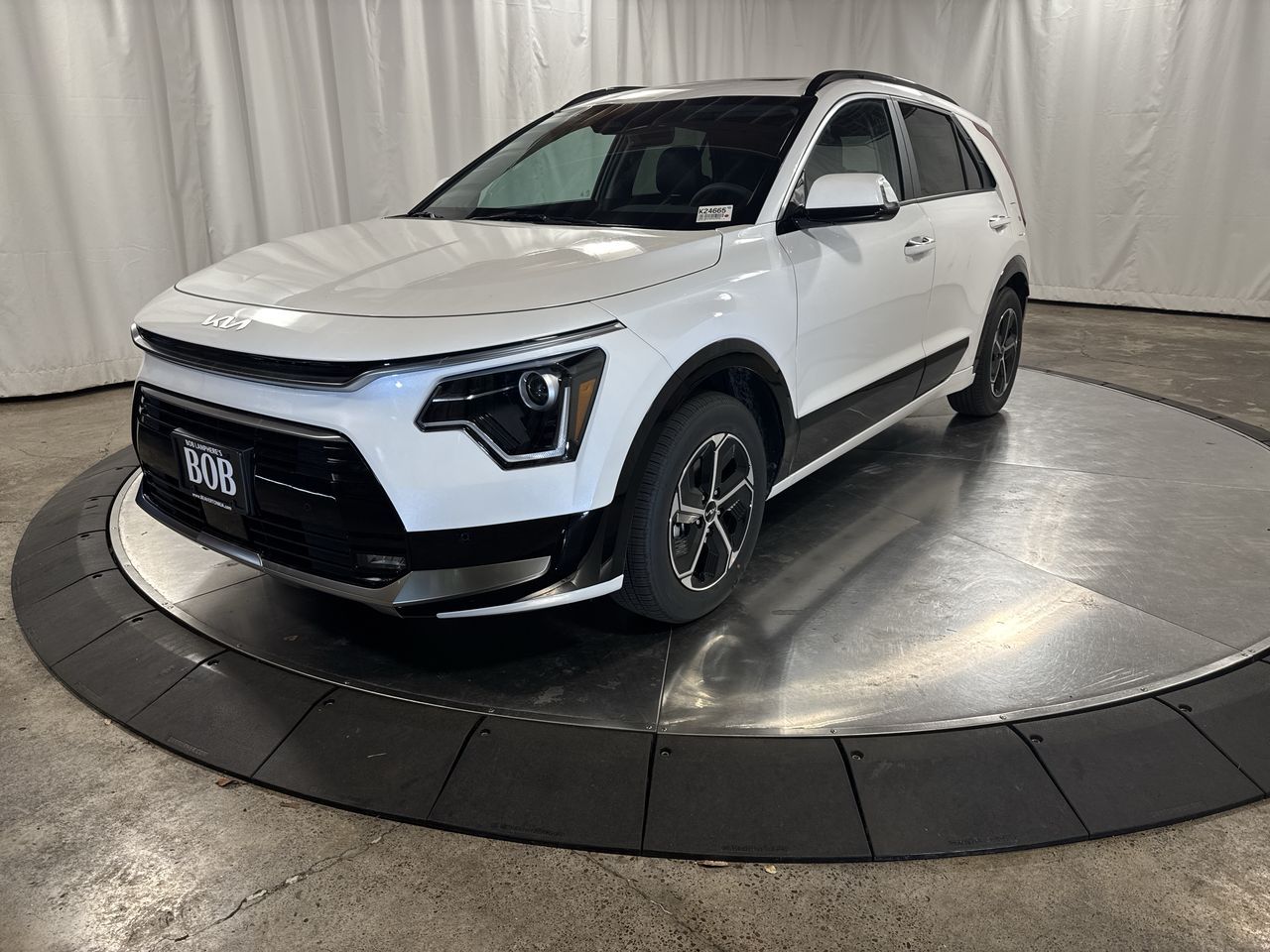 2025 Kia Niro SX