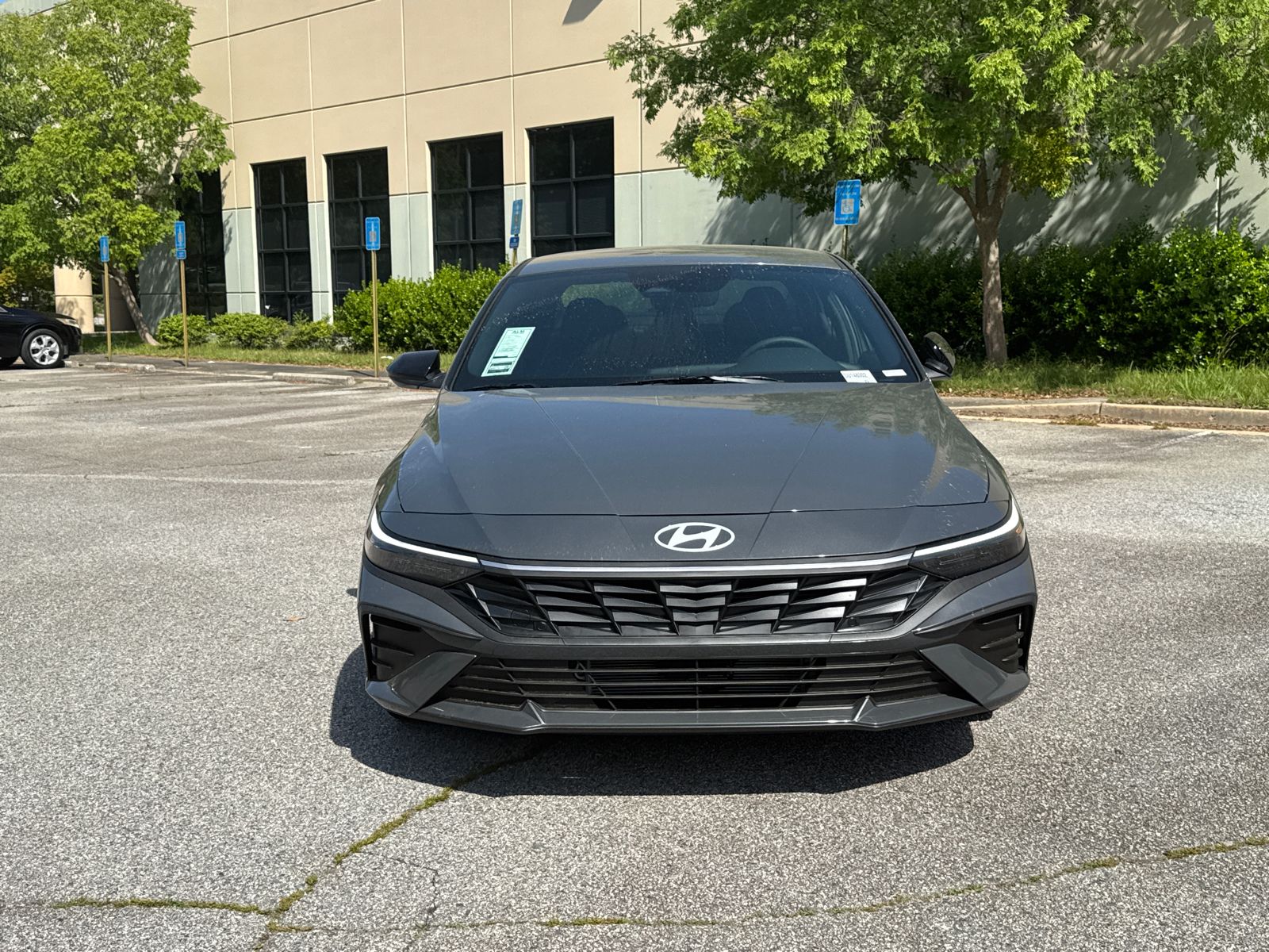2025 Hyundai Elantra Hybrid SEL Sport photo 2
