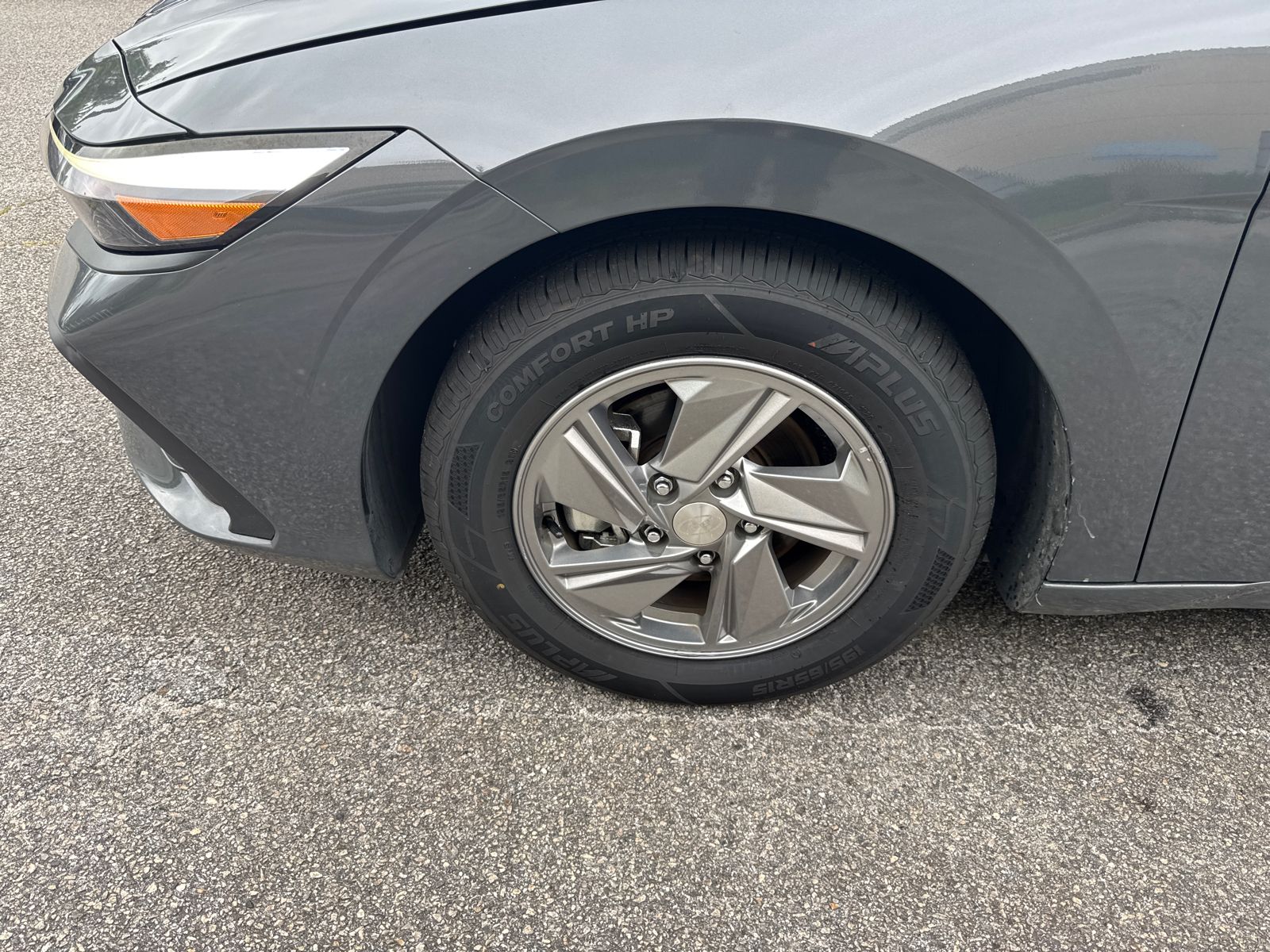Used 2024 Gray Hyundai SE image 11