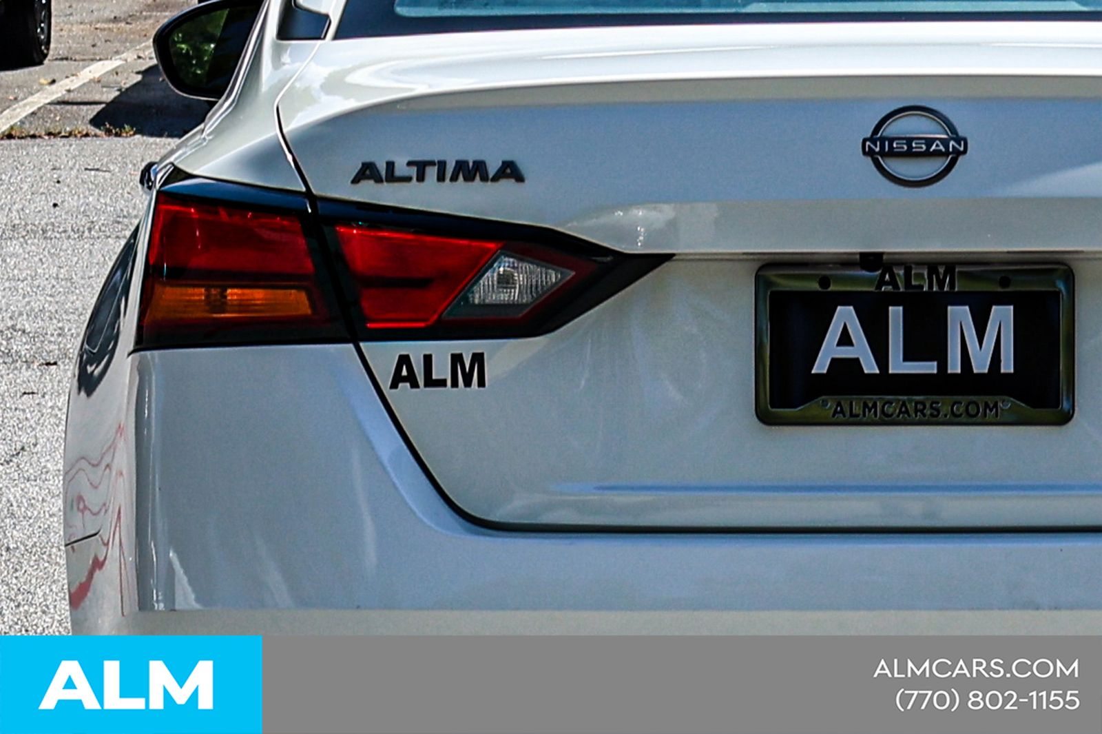 Used 2024 White Nissan 2.5 SV image 13