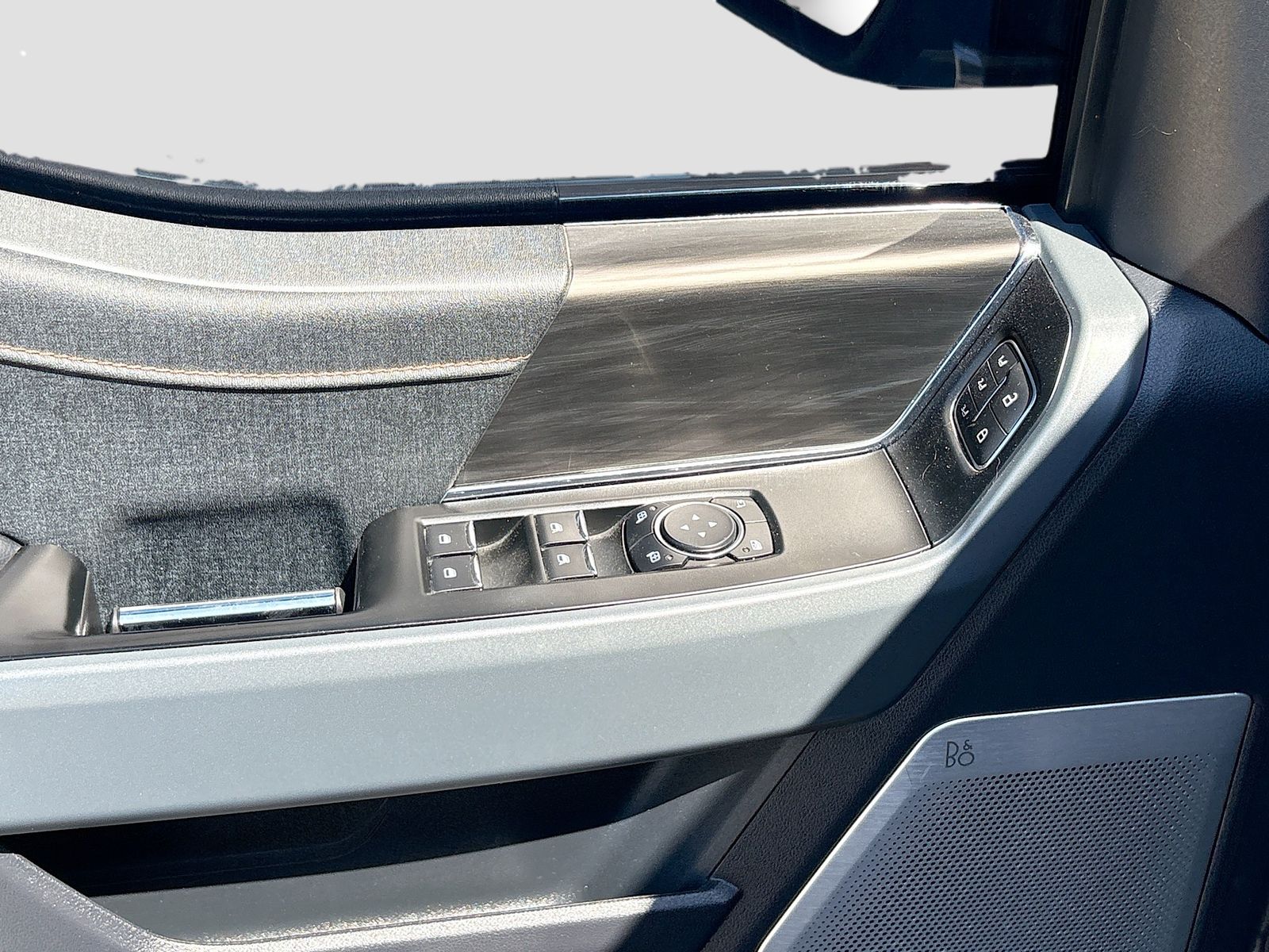 Used 2024 Gray Ford Lariat image 18