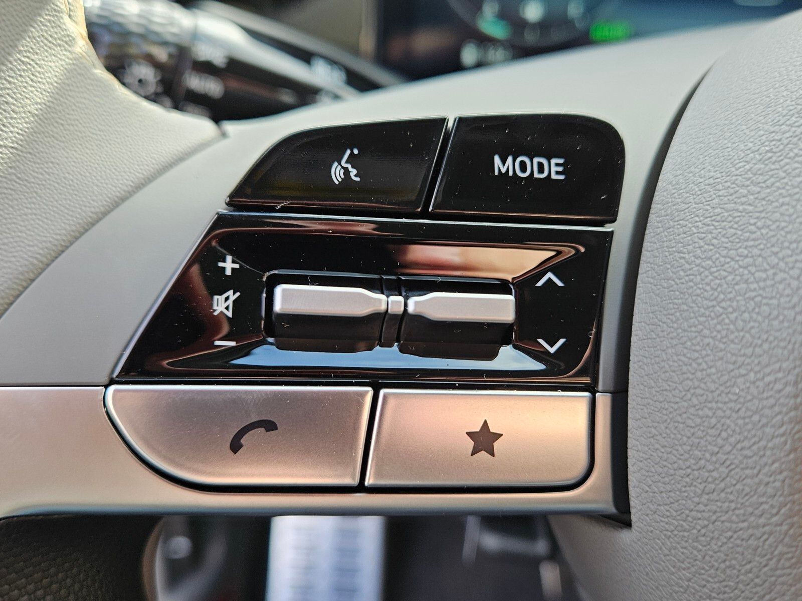 New 2026 Silver HYUNDAI SEL Sport image 24